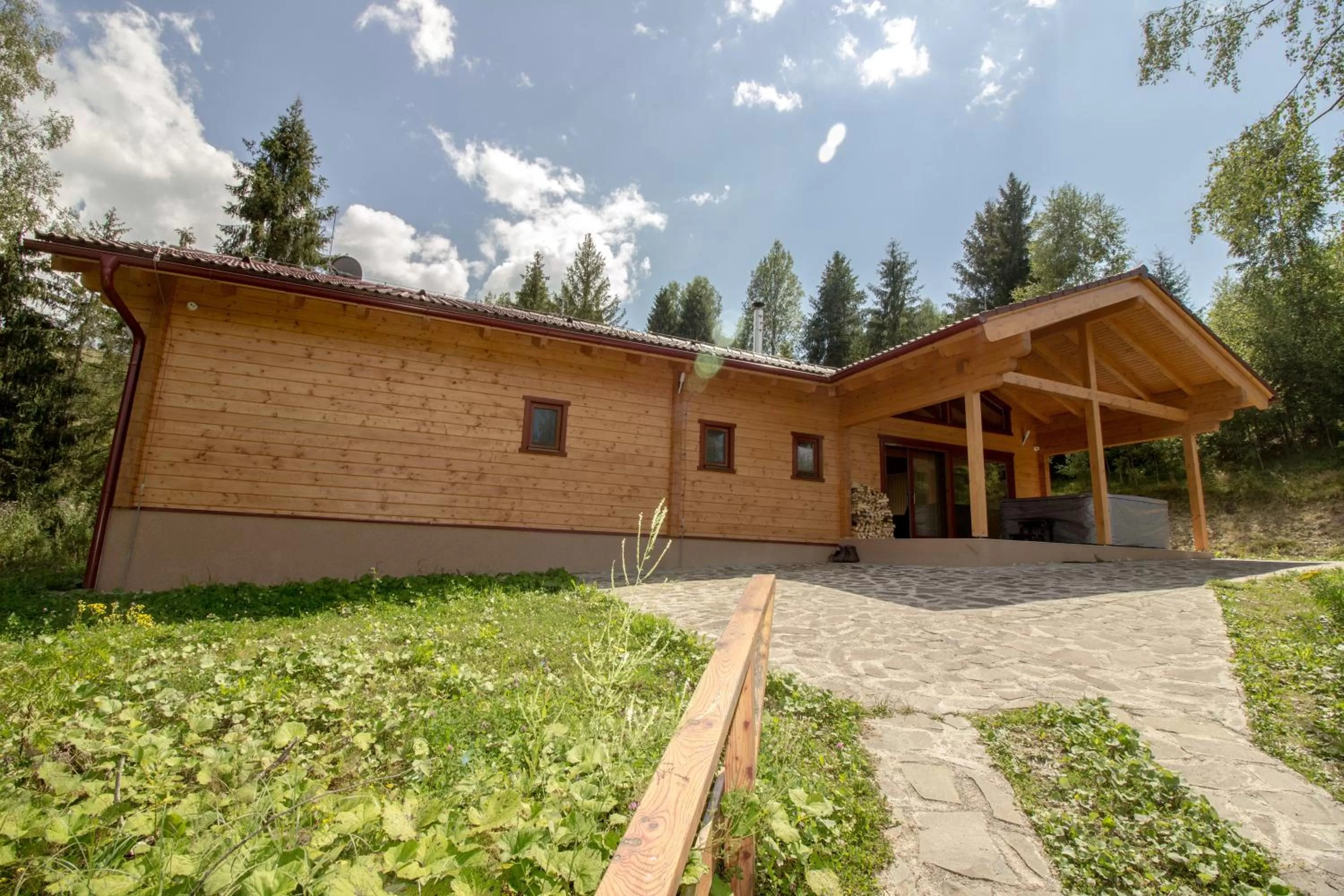 Property building in SKI CIERNY BALOG