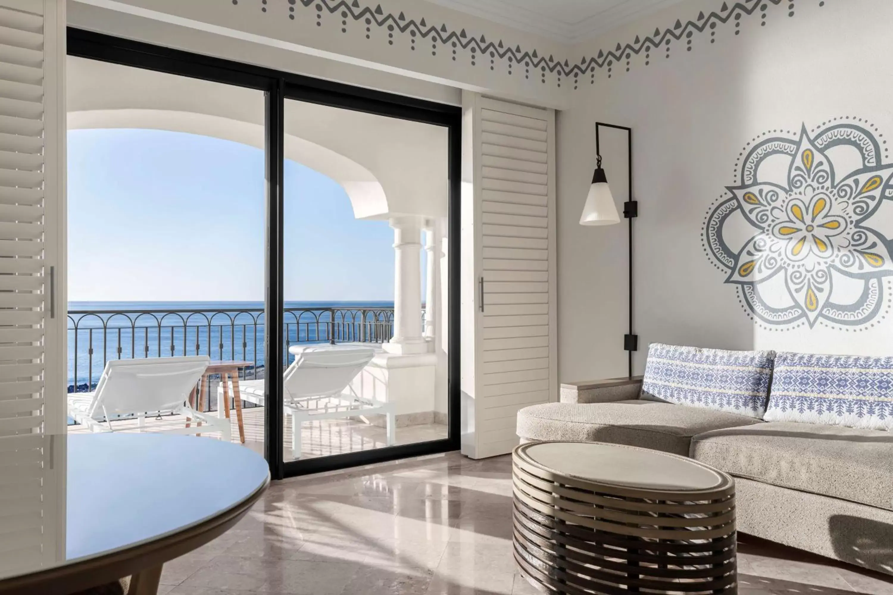 Balcony/Terrace, Seating Area in Hilton Los Cabos