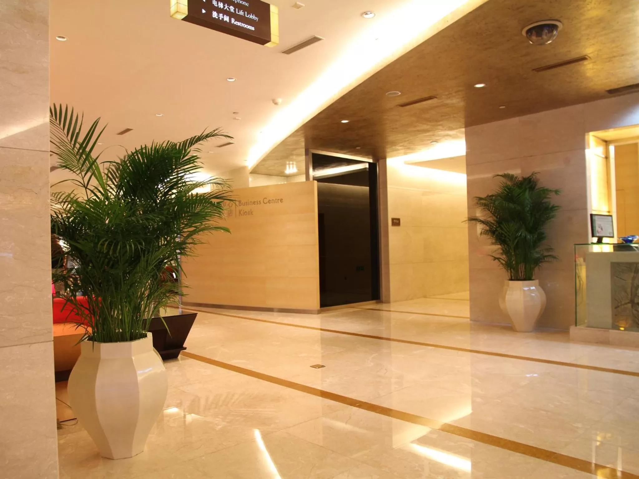 Lobby or reception in The Pavilion Century Tower (Huaqiang NorthBusiness Zone)