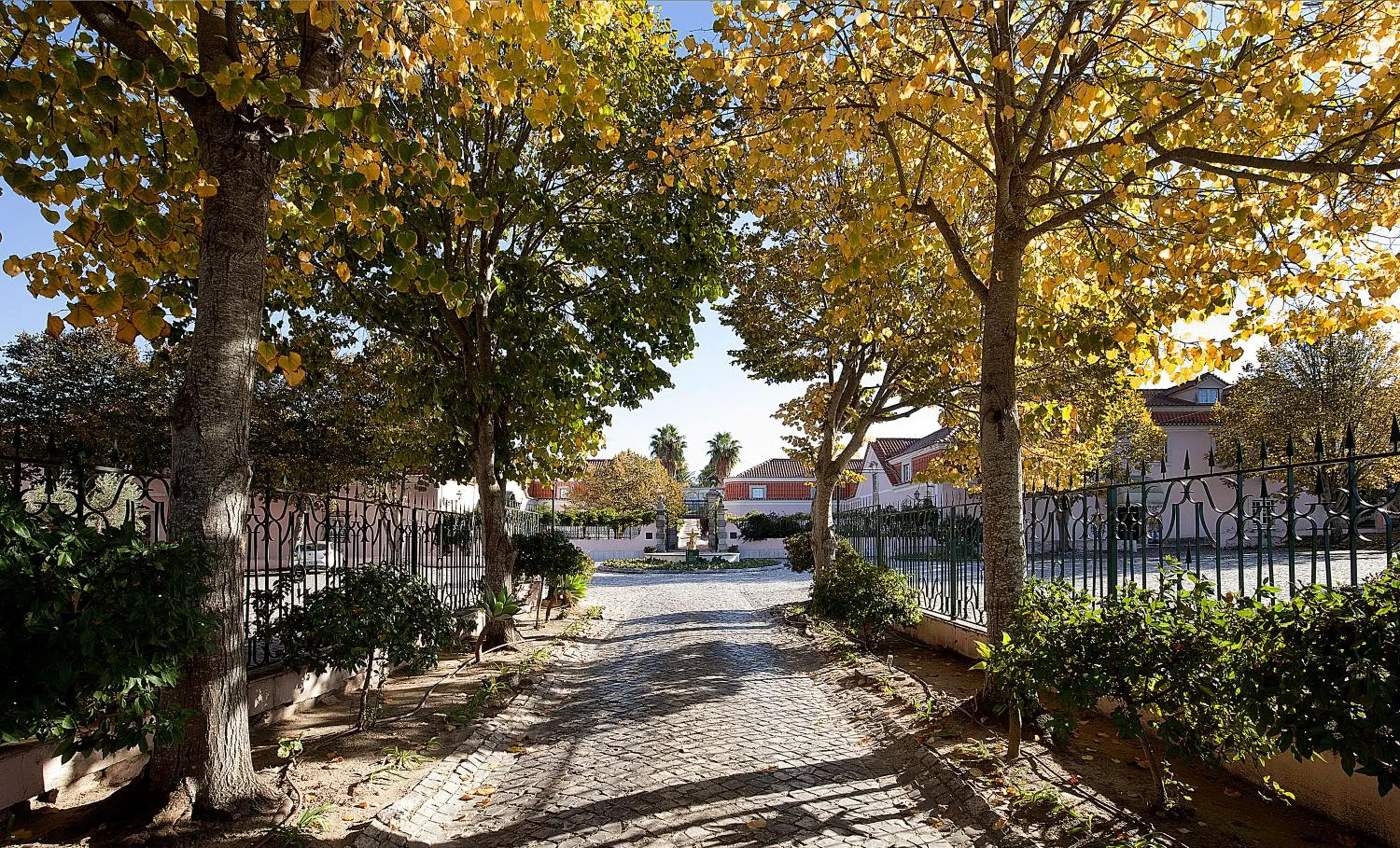 Property building in Hotel Club d'Azeitao