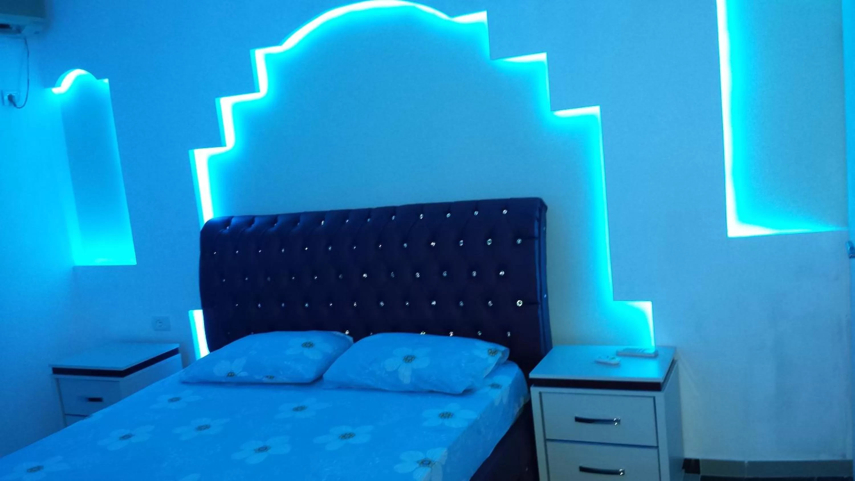 Other, Bed in Hotel Buza