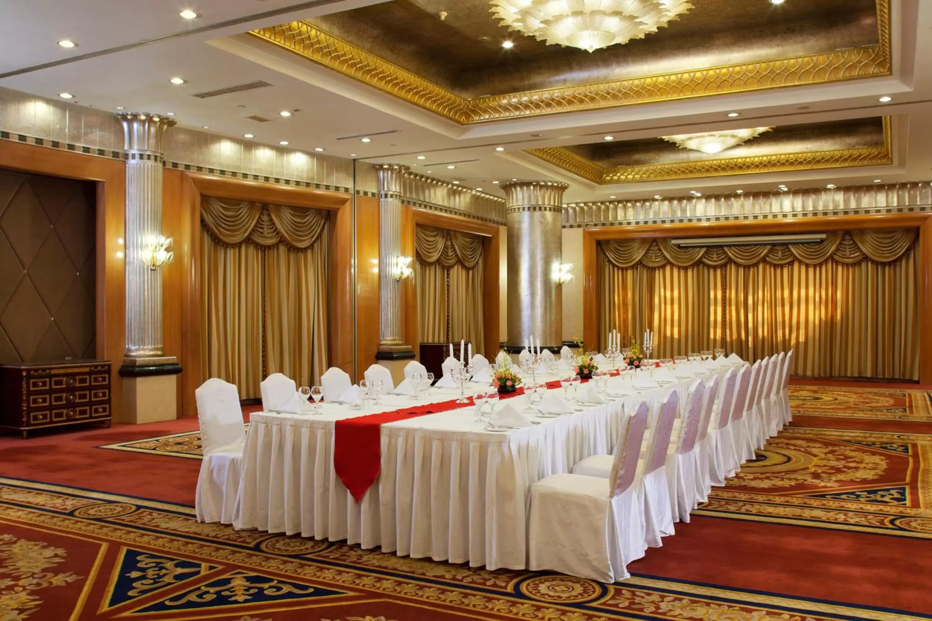 Banquet/Function facilities, Banquet Facilities in Crowne Plaza Qingdao, an IHG Hotel