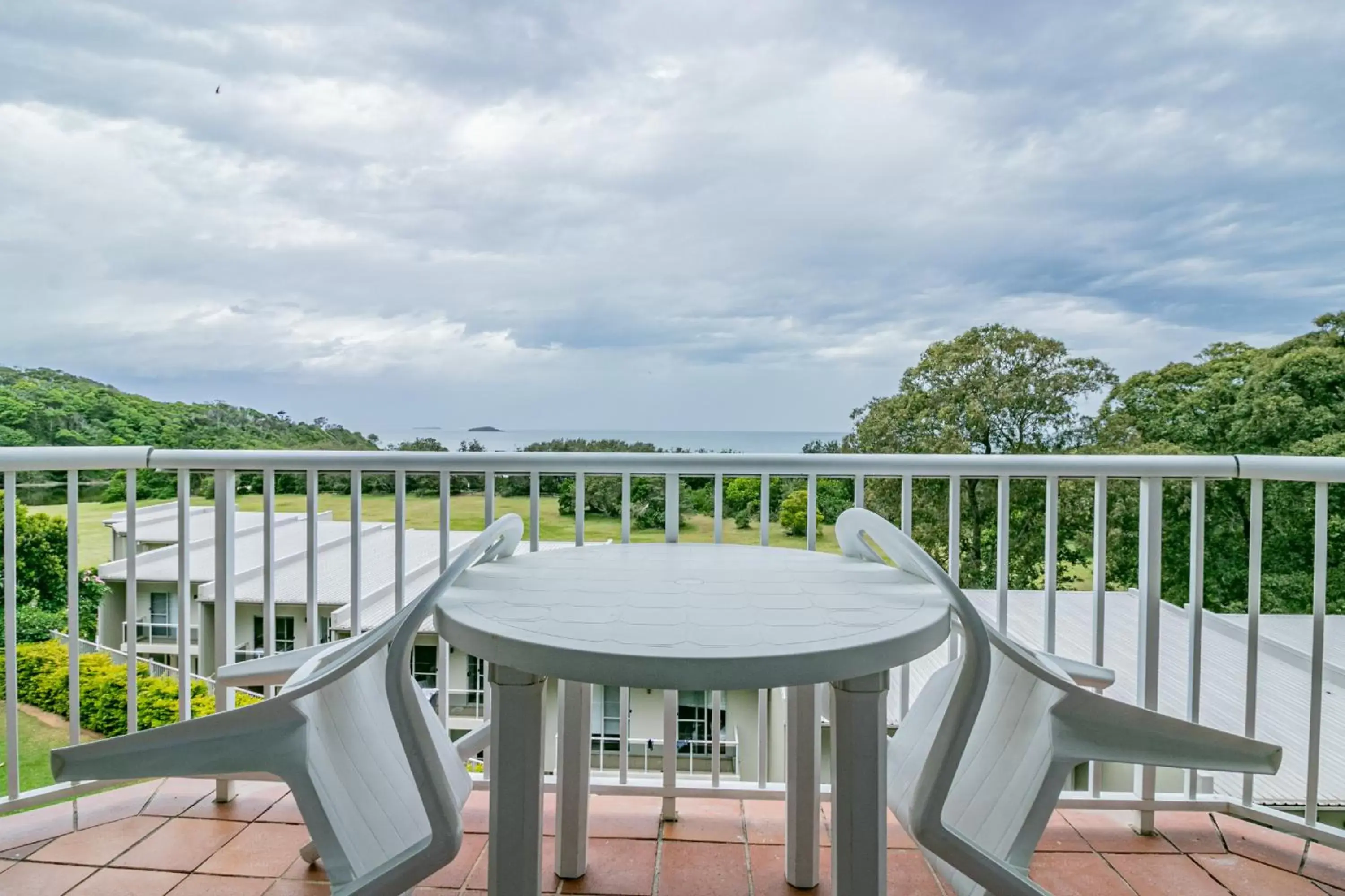 Balcony/Terrace in Absolute Beachfront Opal Cove Resort