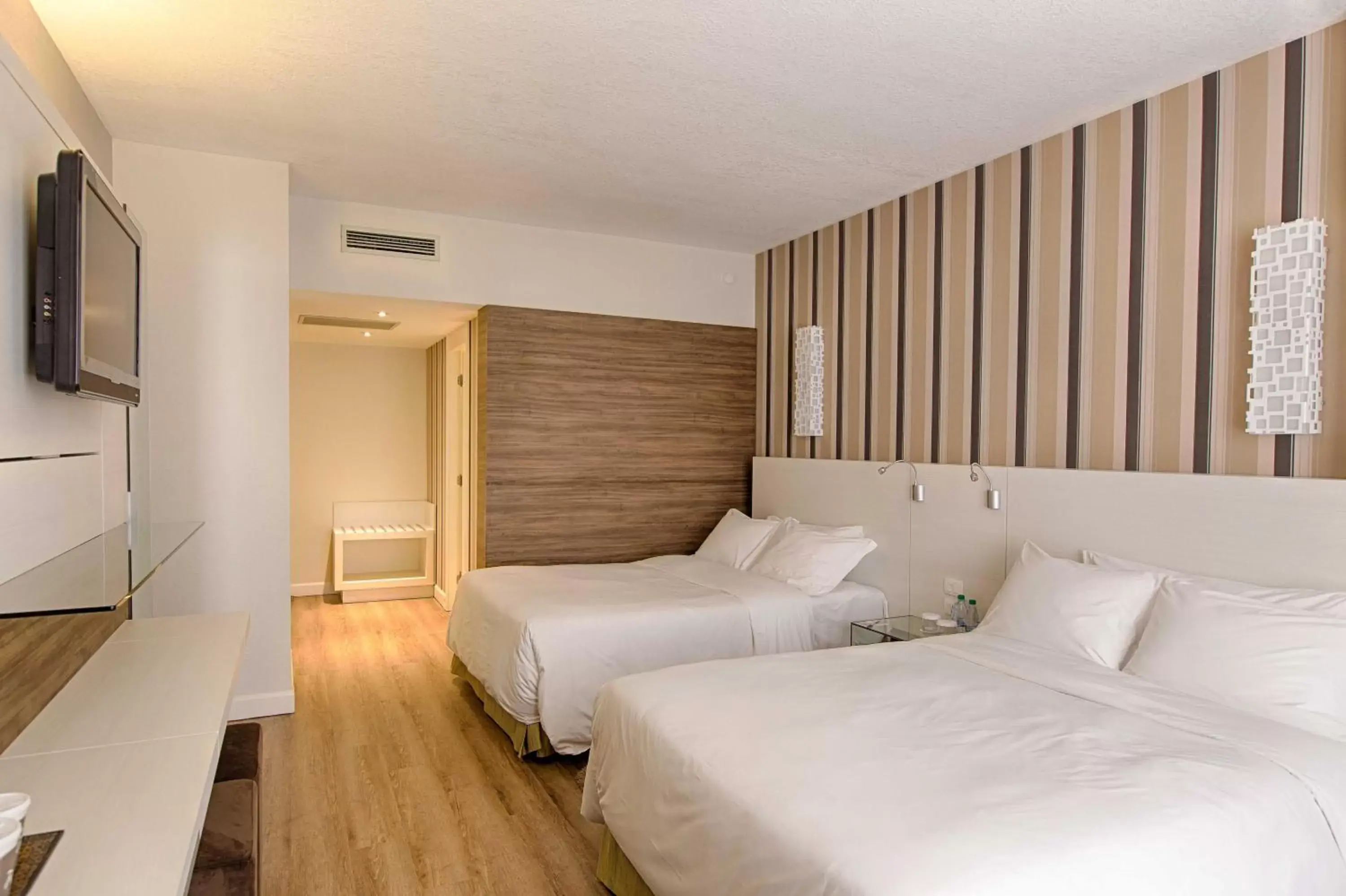 Bed in Radisson Hotel Curitiba