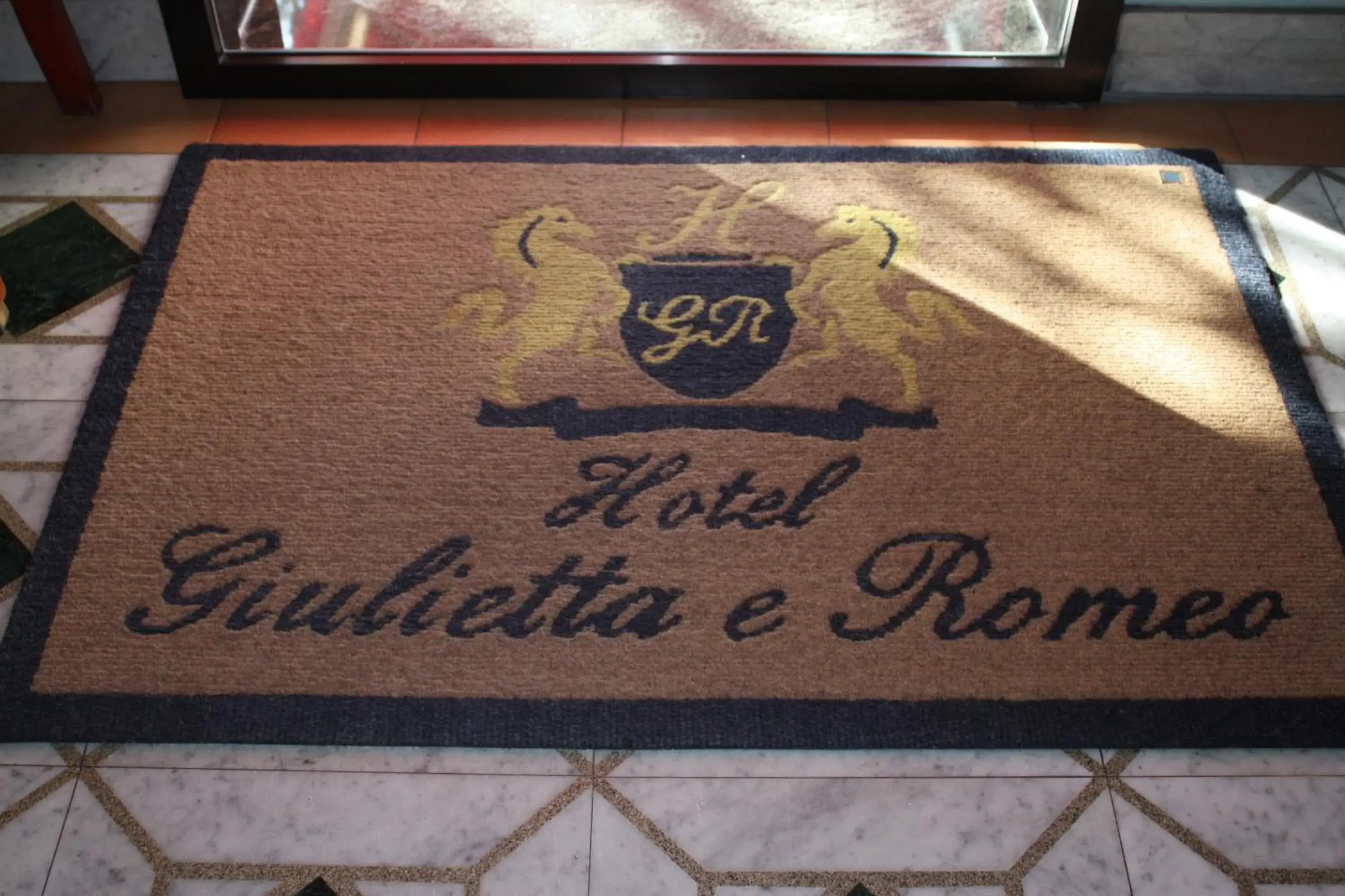 Property Logo/Sign in Hotel Giulietta e Romeo
