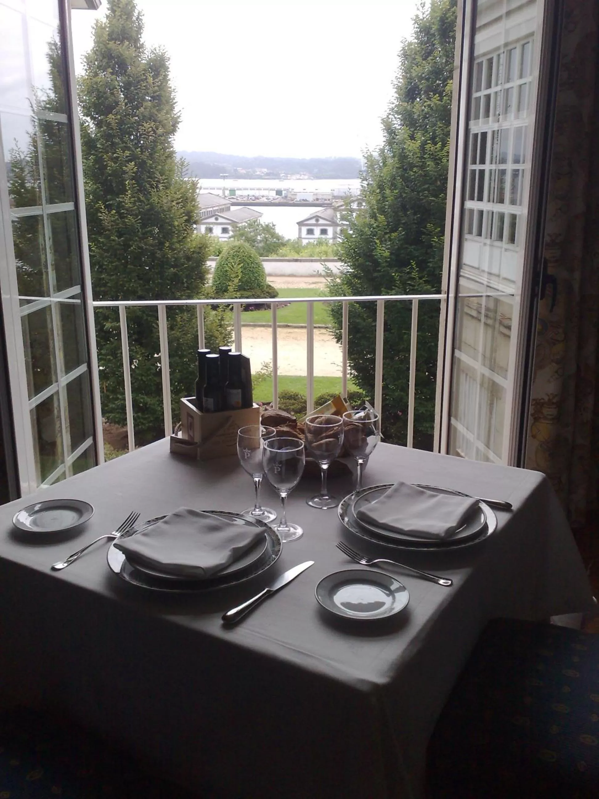 Restaurant/places to eat in Parador de Ferrol