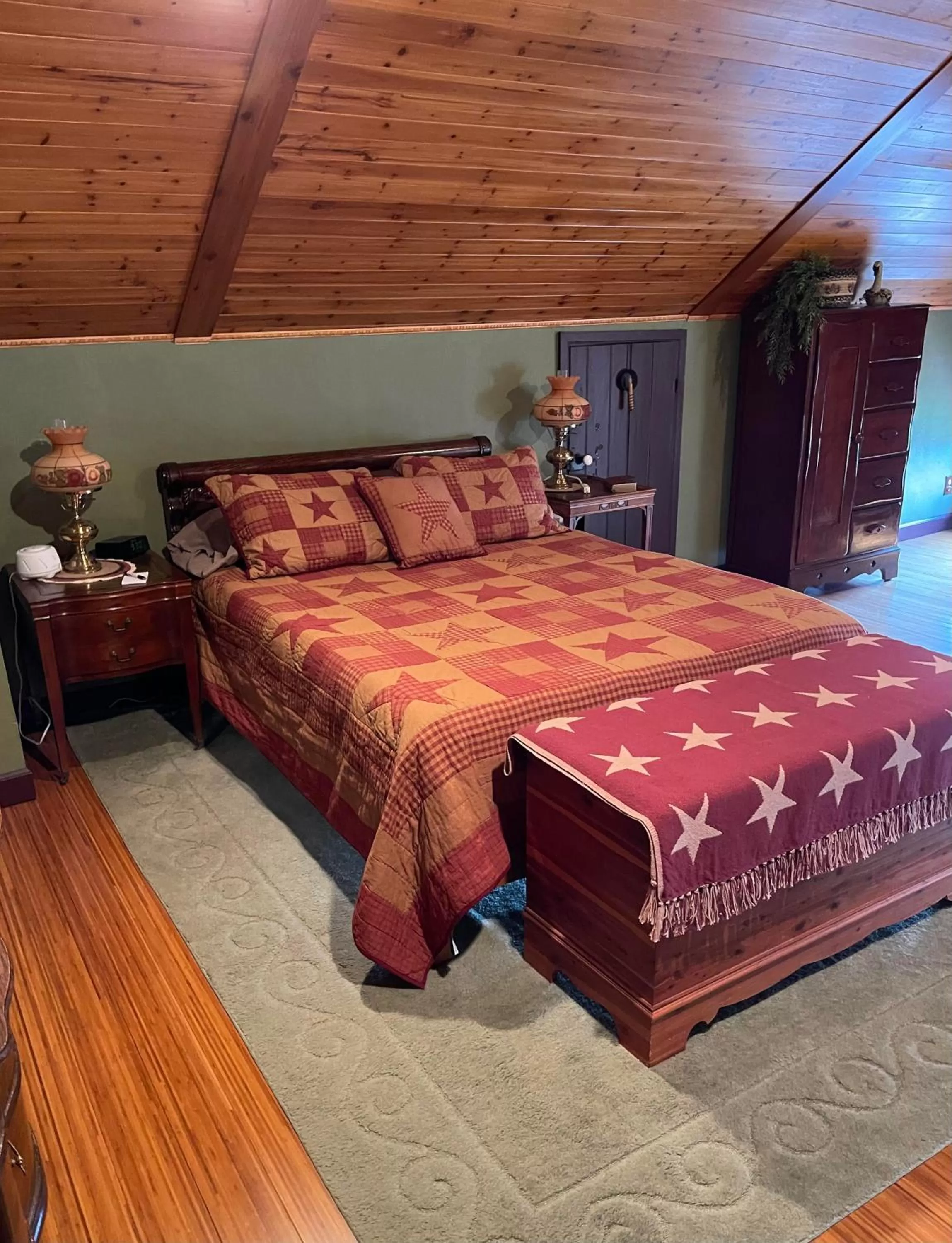 Bed in Carriage Stop Bed & Breakfast