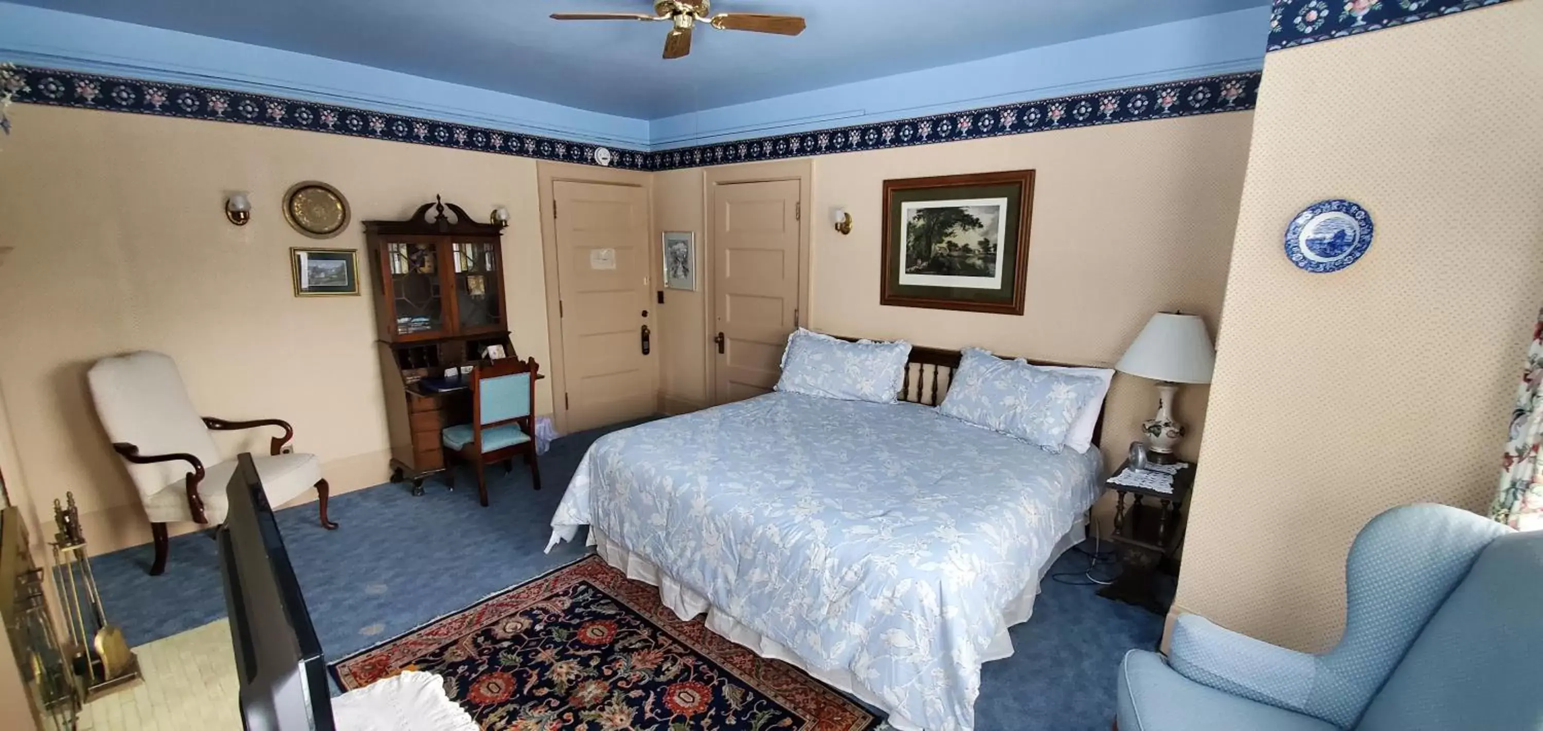 Photo of the whole room in Saravilla Bed & Breakfast