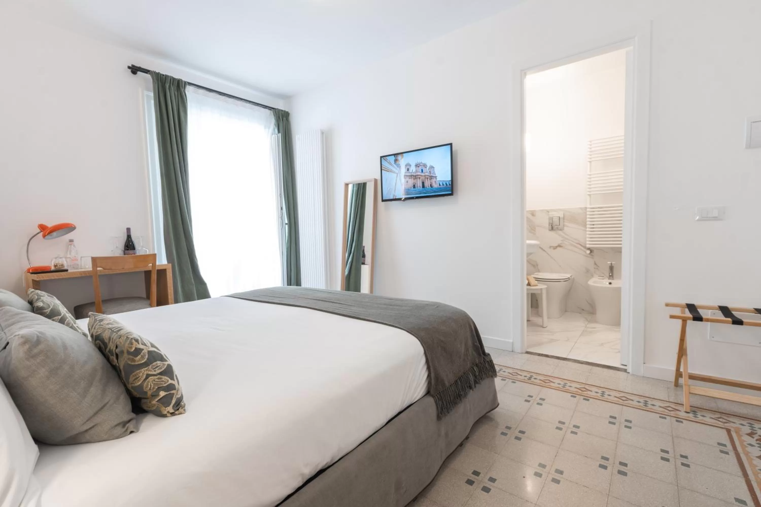 Bedroom, Bed in Archè Design Rooms and Suites