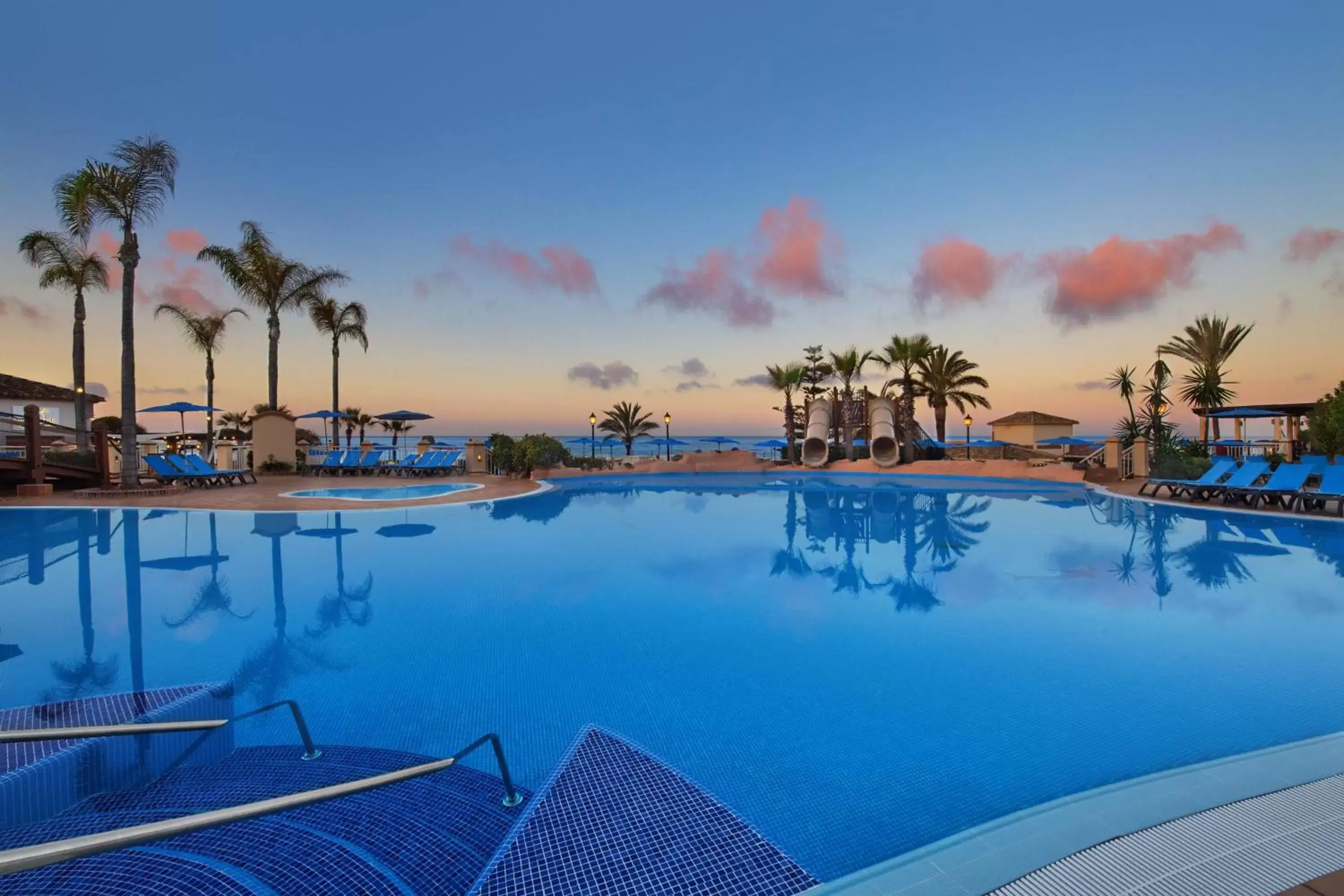 Swimming Pool in Marriott's Marbella Beach Resort