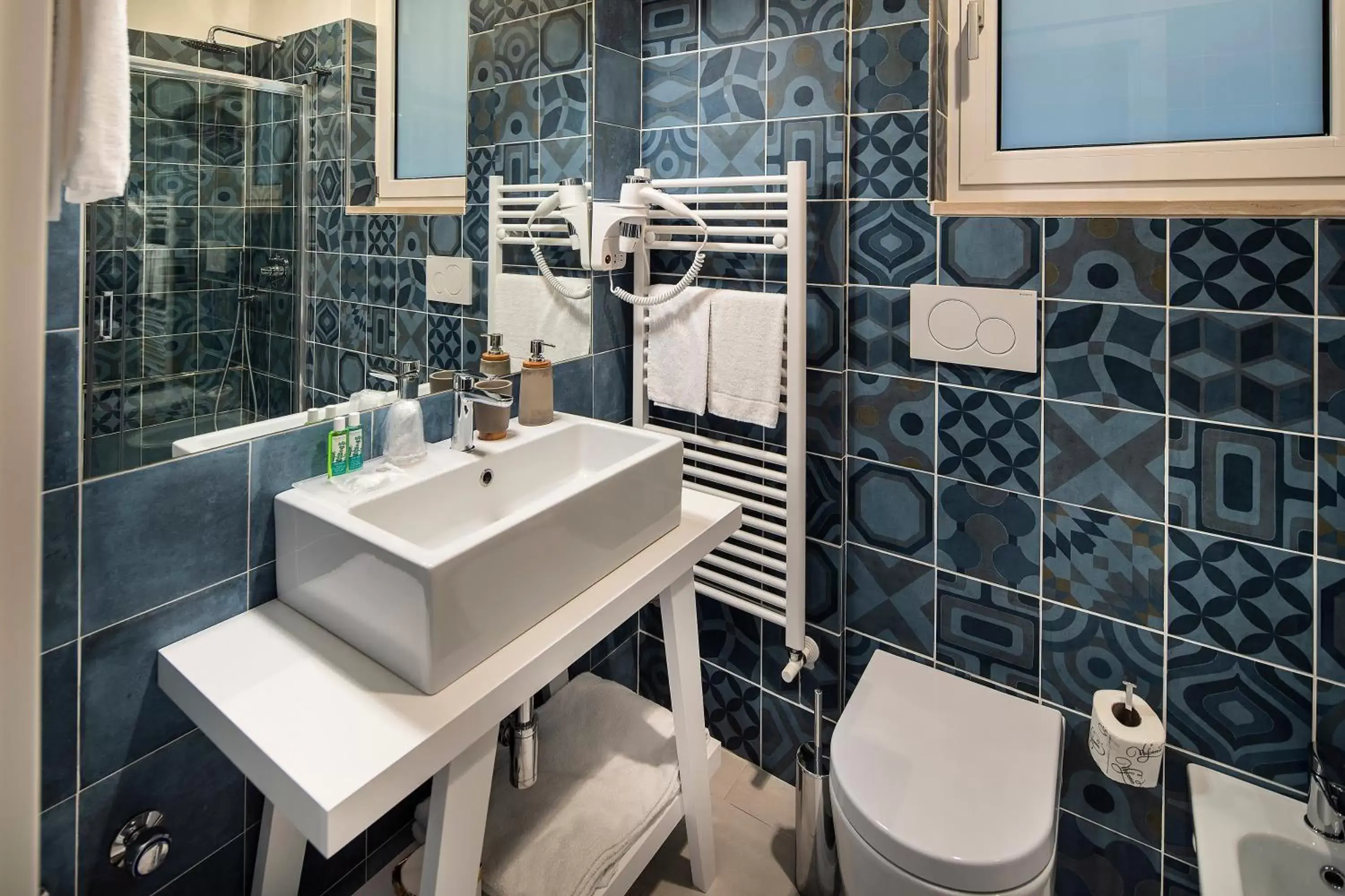 Toilet, Bathroom in IstayinToledo Luxury Guest House