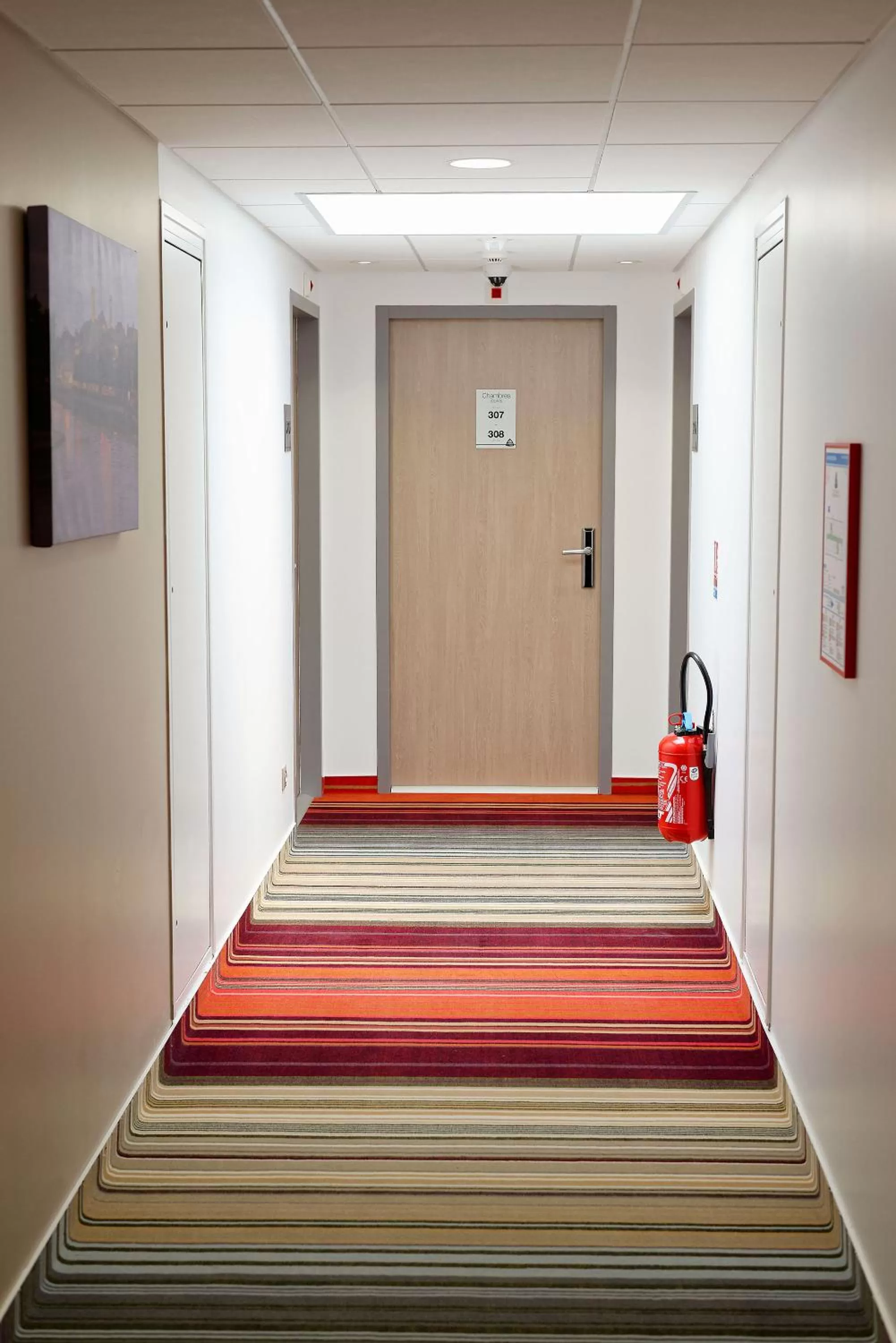 Lobby or reception in Hôtel AKENA Besançon