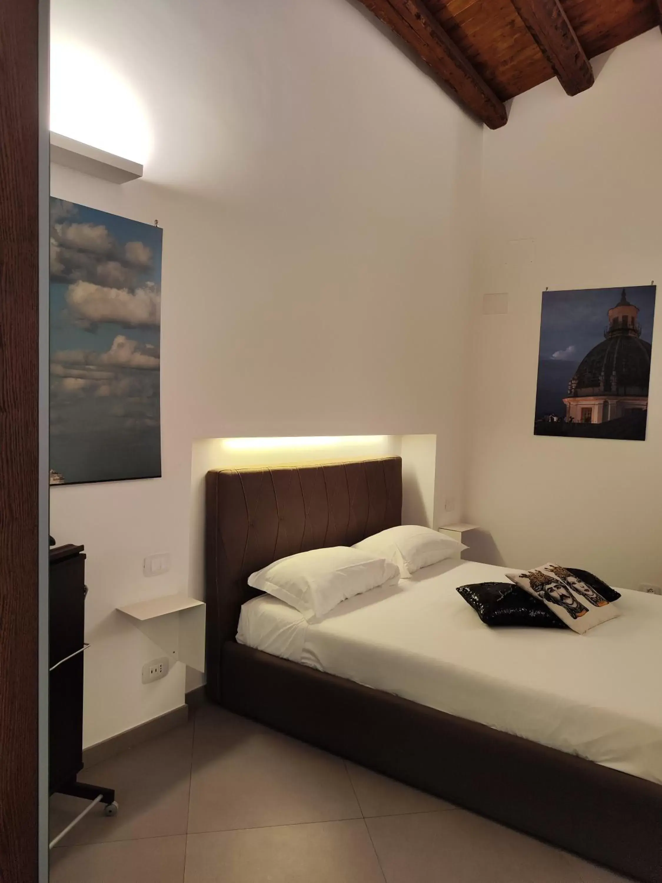 Bed in San Francesco Rooms and Apartment with Terrace in Palermo