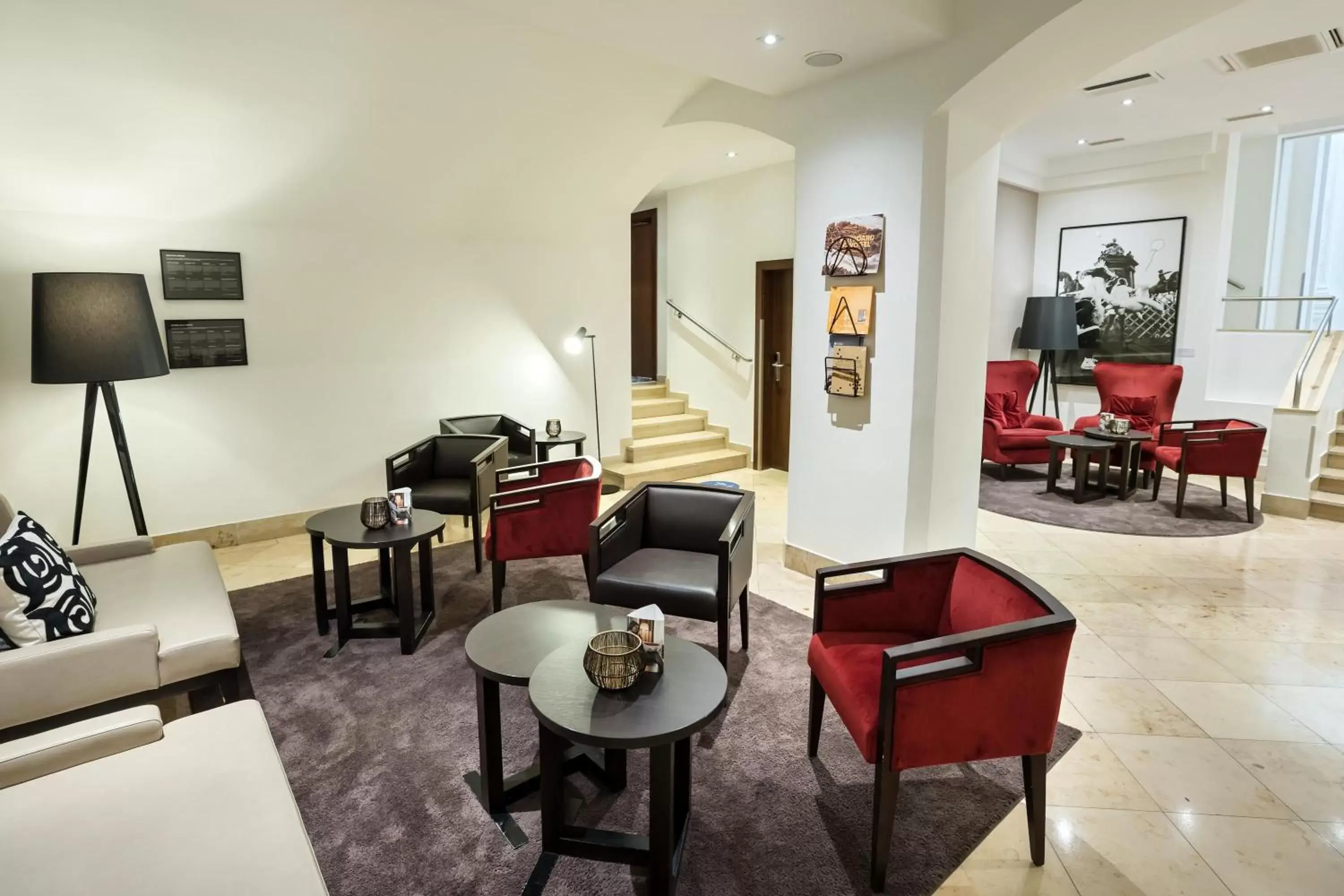 Lobby or reception in Hotel Rathauspark Wien, a member of Radisson Individuals Lobby or reception in Hotel Rathauspark Wien, a member of Radisson Individuals