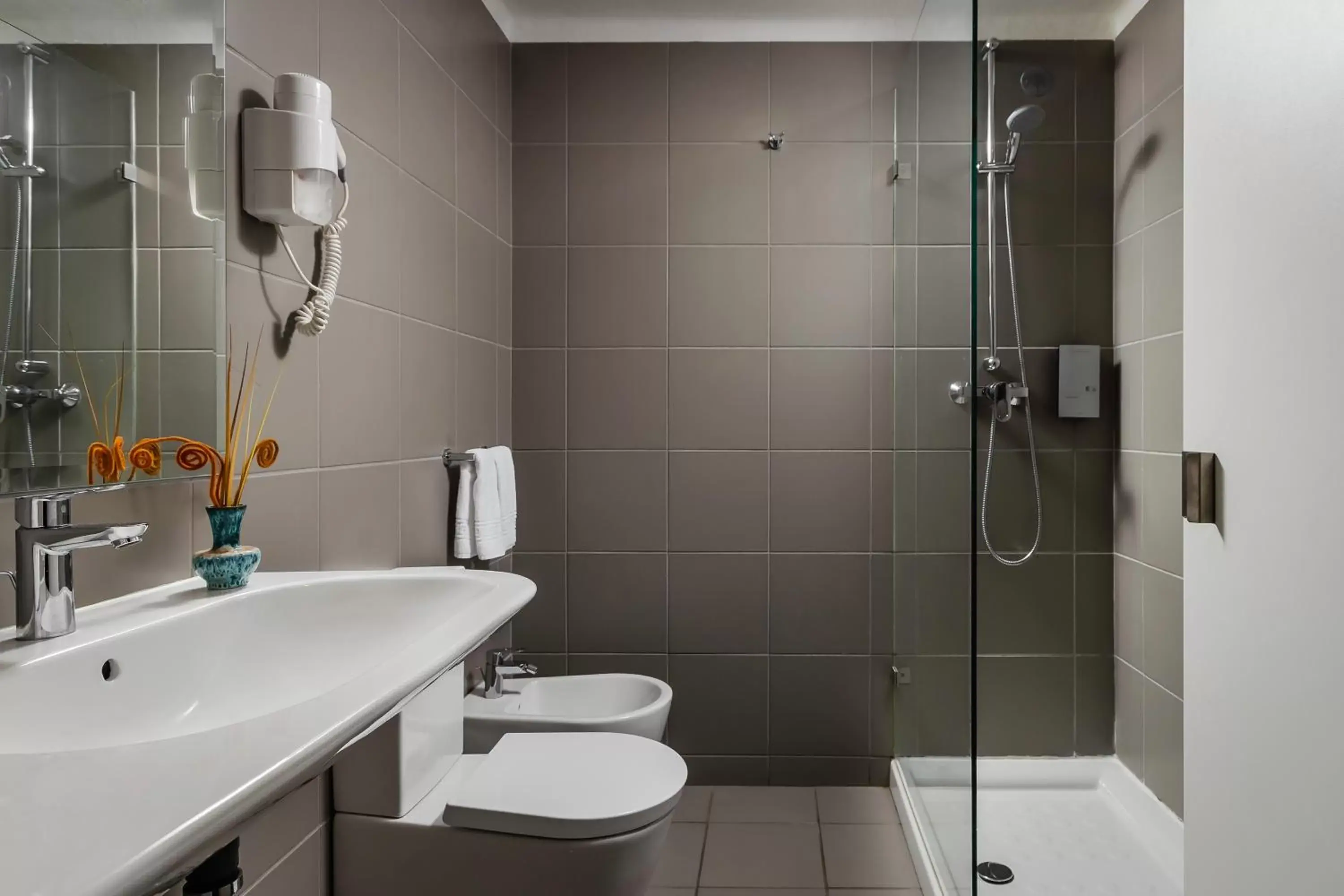 Toilet, Bathroom in Hotel D. Luis - Elvas