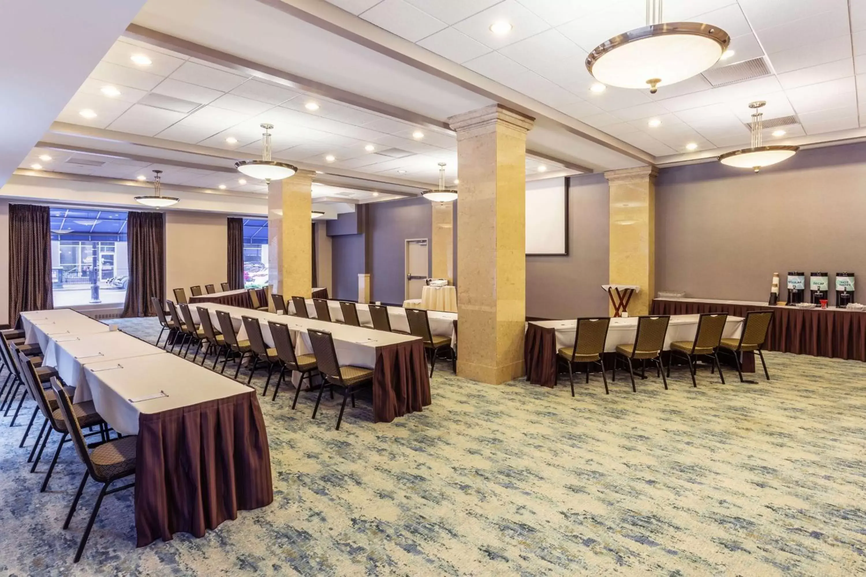 Meeting/conference room in Hilton Garden Inn Indianapolis Downtown