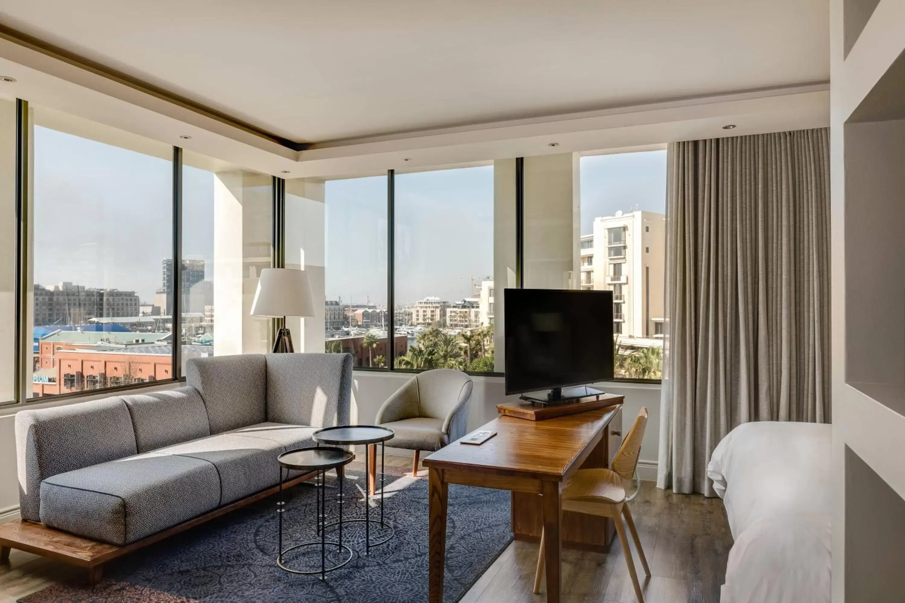 Living room, Seating Area in Protea Hotel by Marriott Cape Town Waterfront Breakwater Lodge