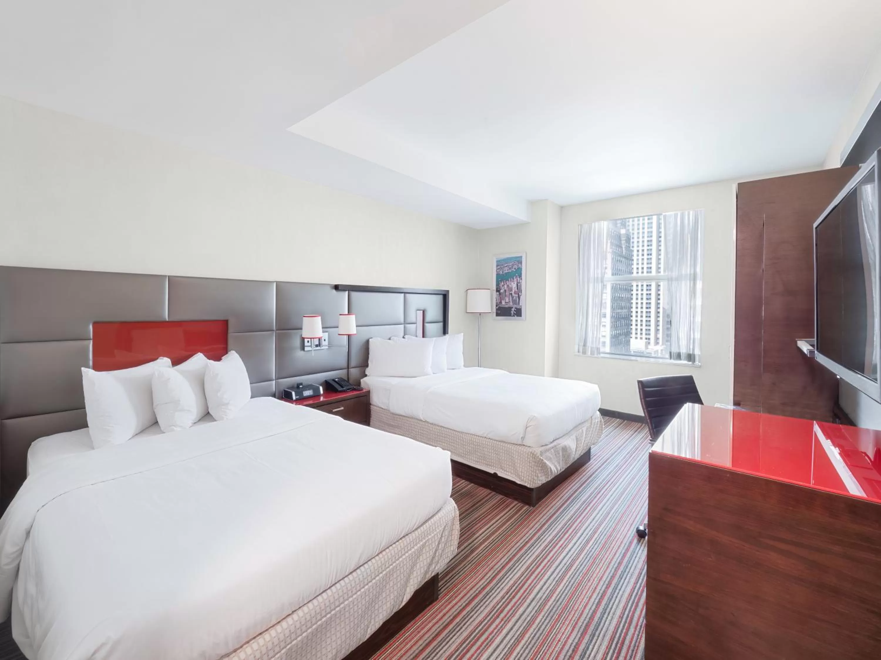 Deluxe Double Room with Parade View - Non-Smoking in The Herald by LuxUrban