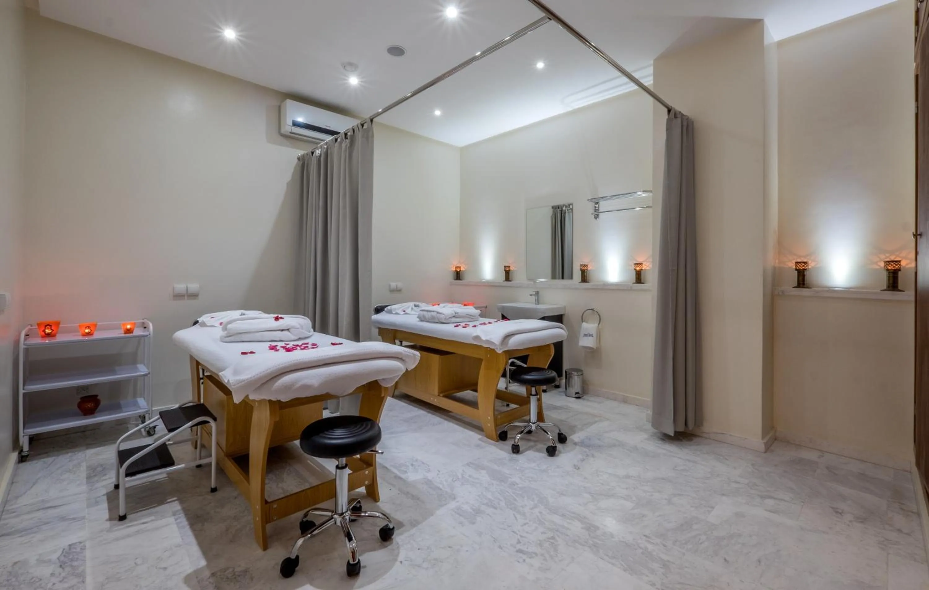 Fitness centre/facilities in Hotel Ayoub & Spa