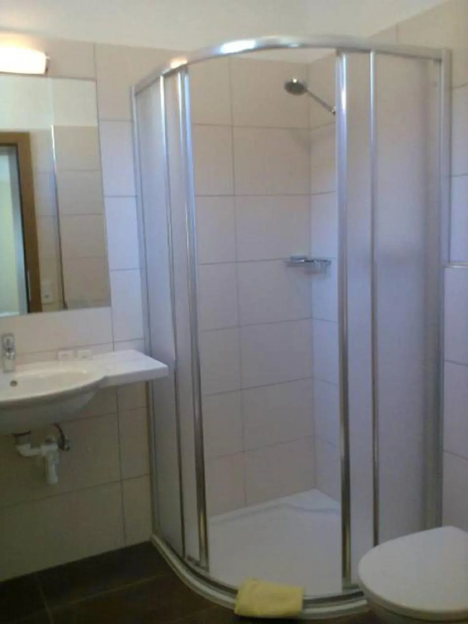 Shower, Bathroom in Hotel Traube