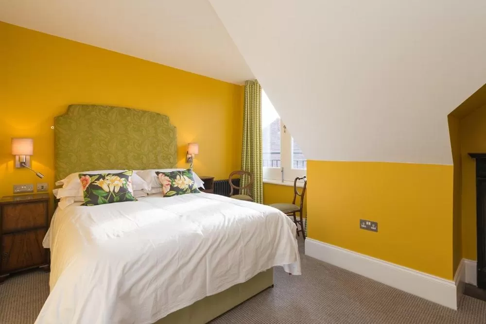 Bedroom, Bed in Bay Tree Broadstairs