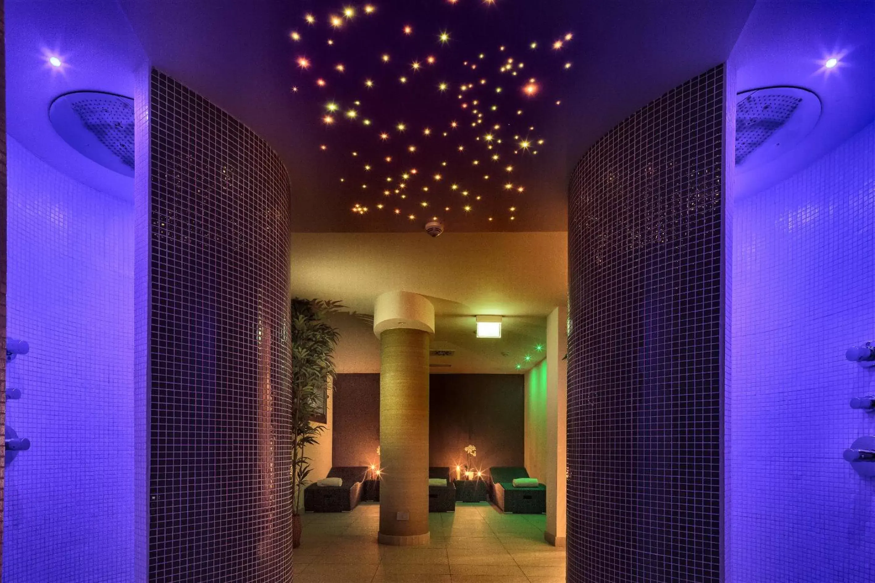 Spa and wellness centre/facilities, Bathroom in Jazz Hotel