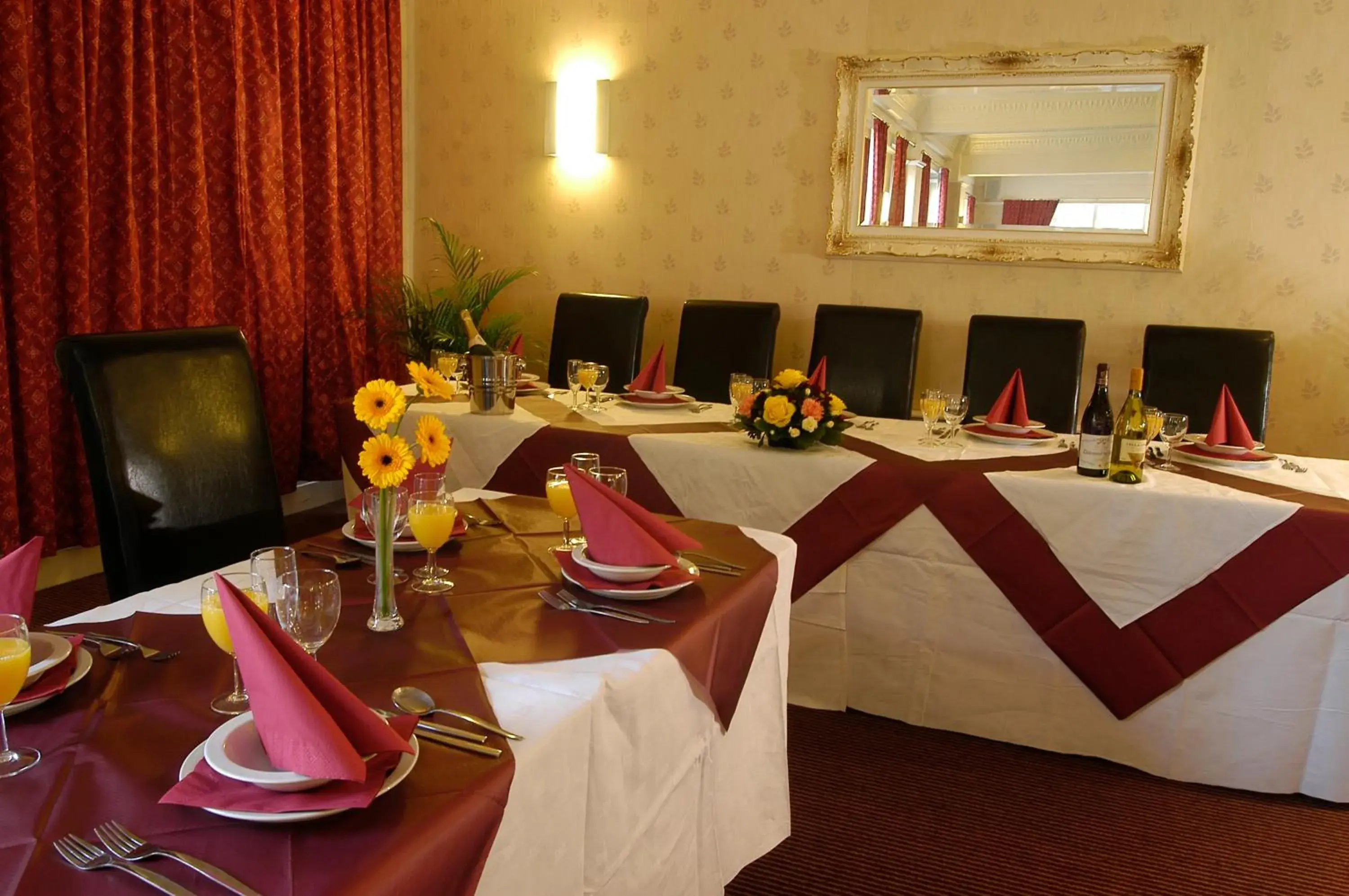 Banquet/Function facilities, Restaurant/Places to Eat in Britannia Bournemouth Hotel