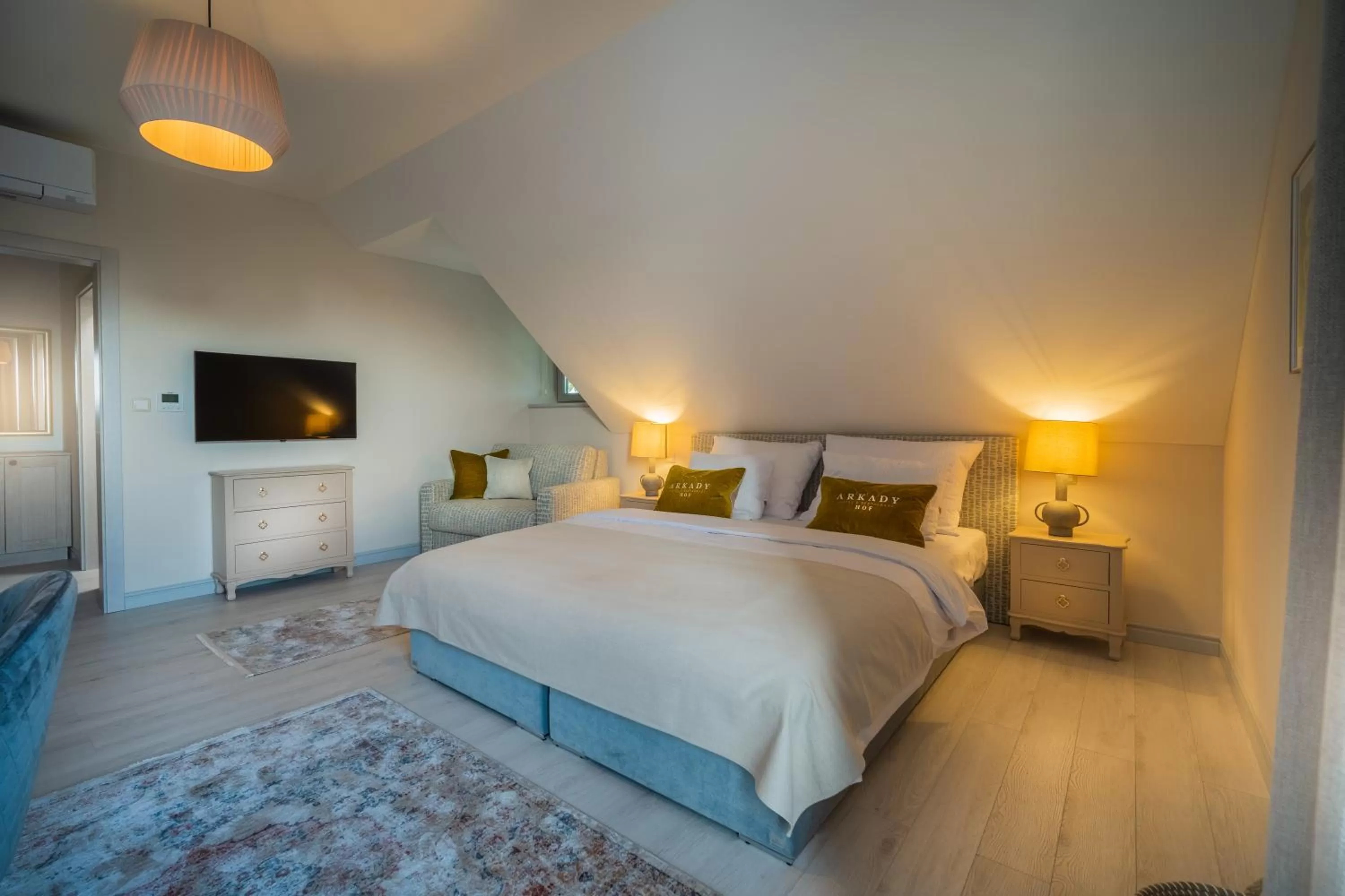 Property building, Bed in Arkady Hof Hotel