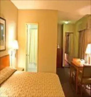 Queen Room - Pet Friendly/Non-Smoking in Best Western Royal Palace Inn & Suites