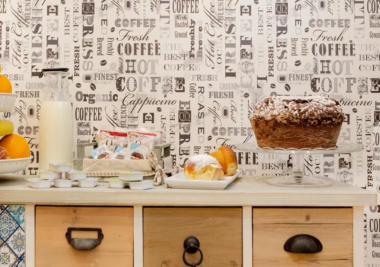 Buffet breakfast in B&B Vico Milano 18