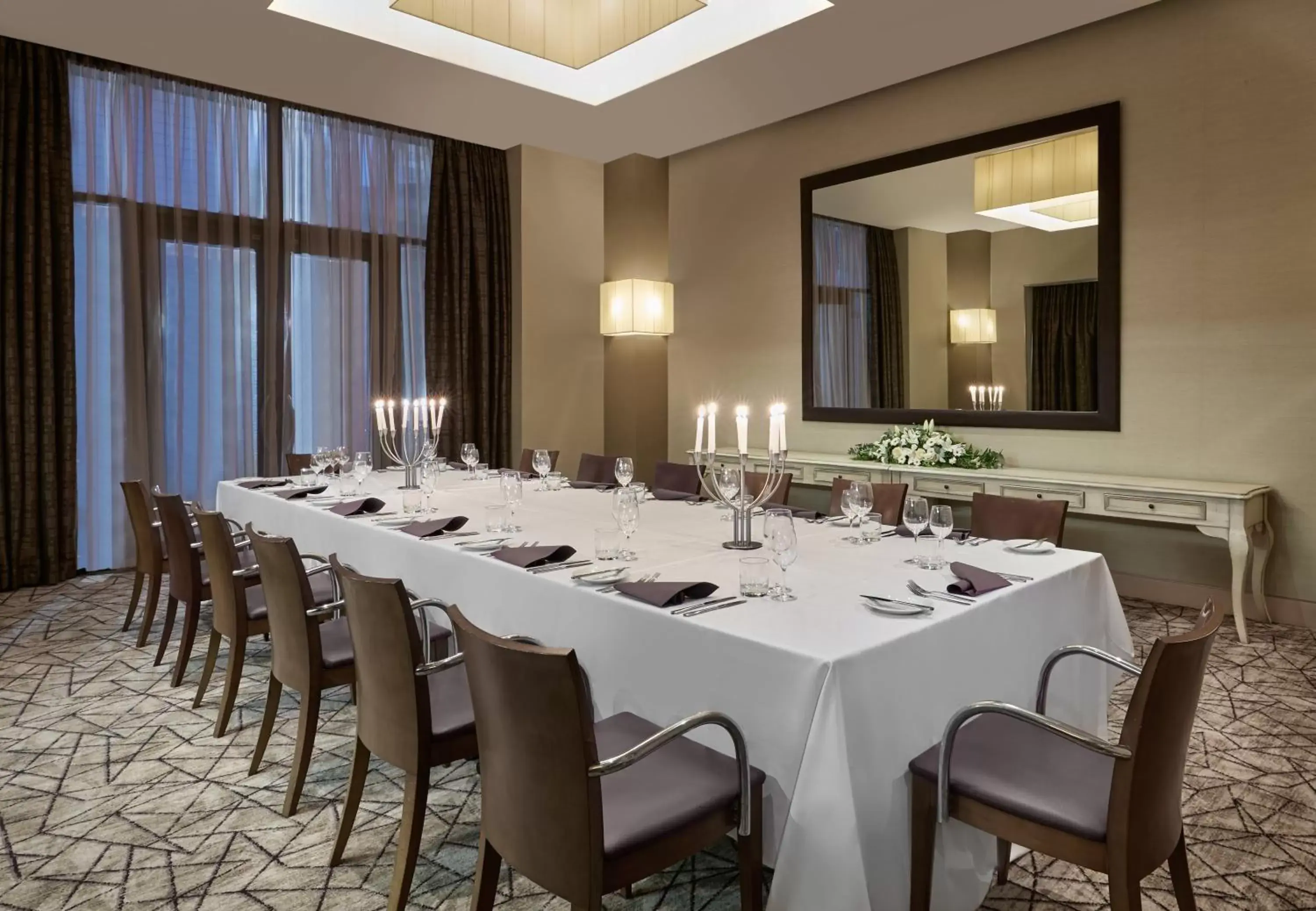 Restaurant/places to eat in Crowne Plaza London - Docklands, an IHG Hotel