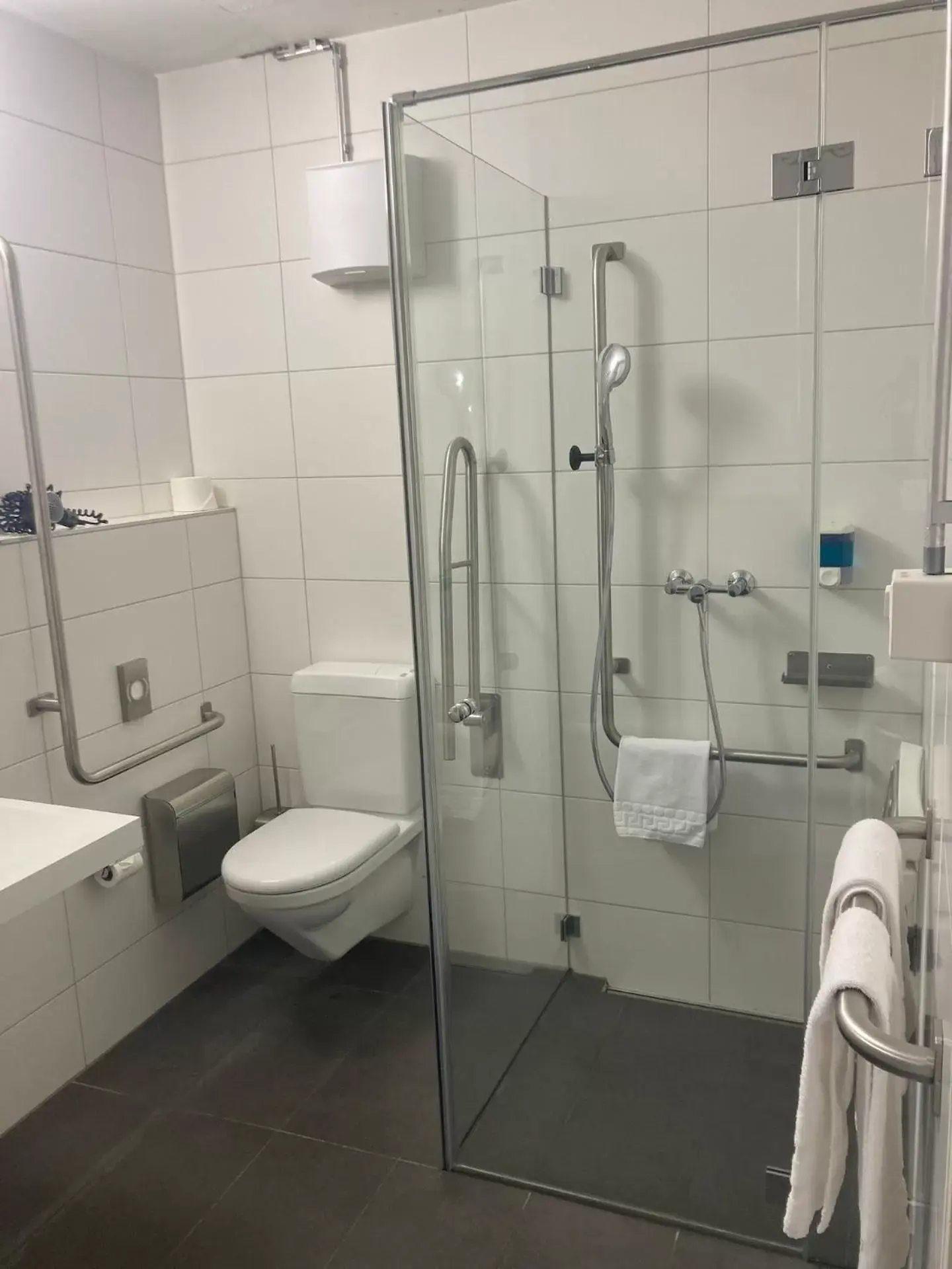 Bathroom in Hotel Tissot Velodrome