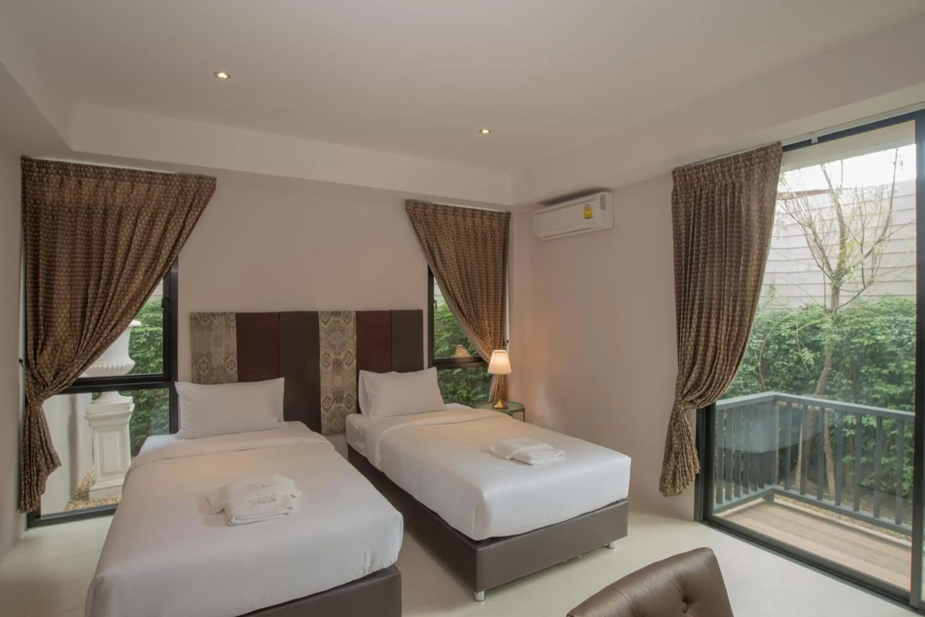 Twin Room with Garden View in Sri Ngachang Twin Room with Garden View in Sri Ngachang