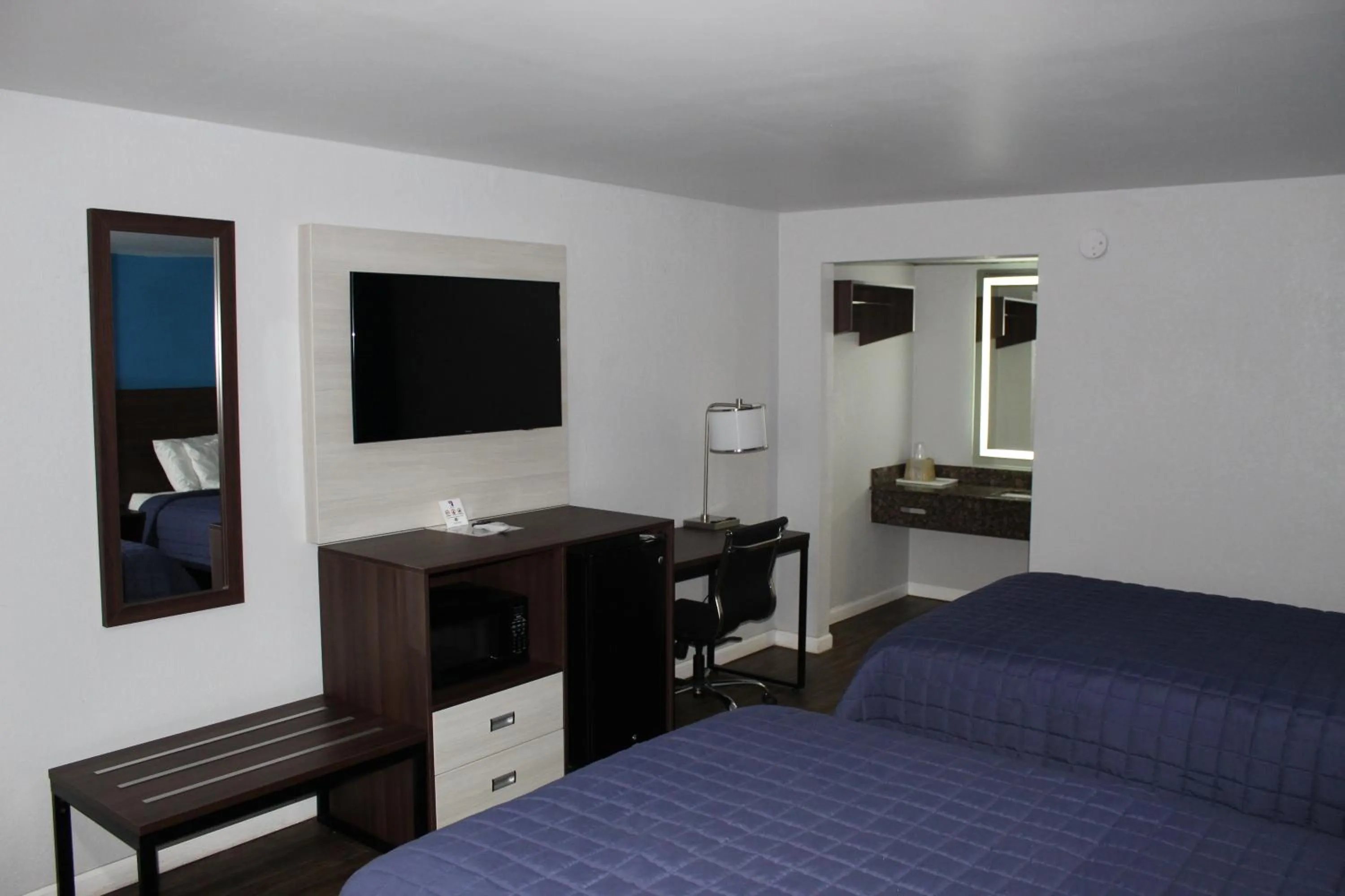 Bedroom, Bed in Motel 6 Saint George, SC – I-95