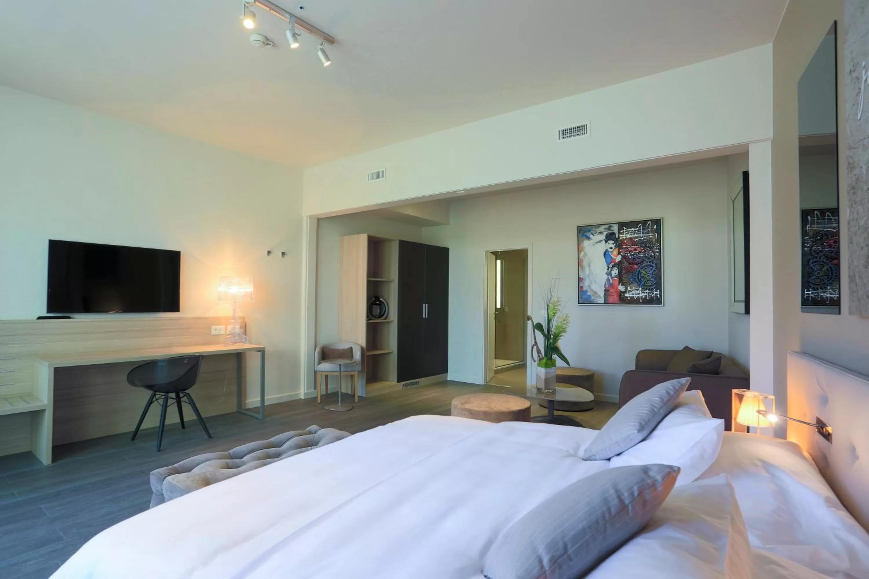 Photo of the whole room, Bed in Chez Maman Hotel & Restaurant