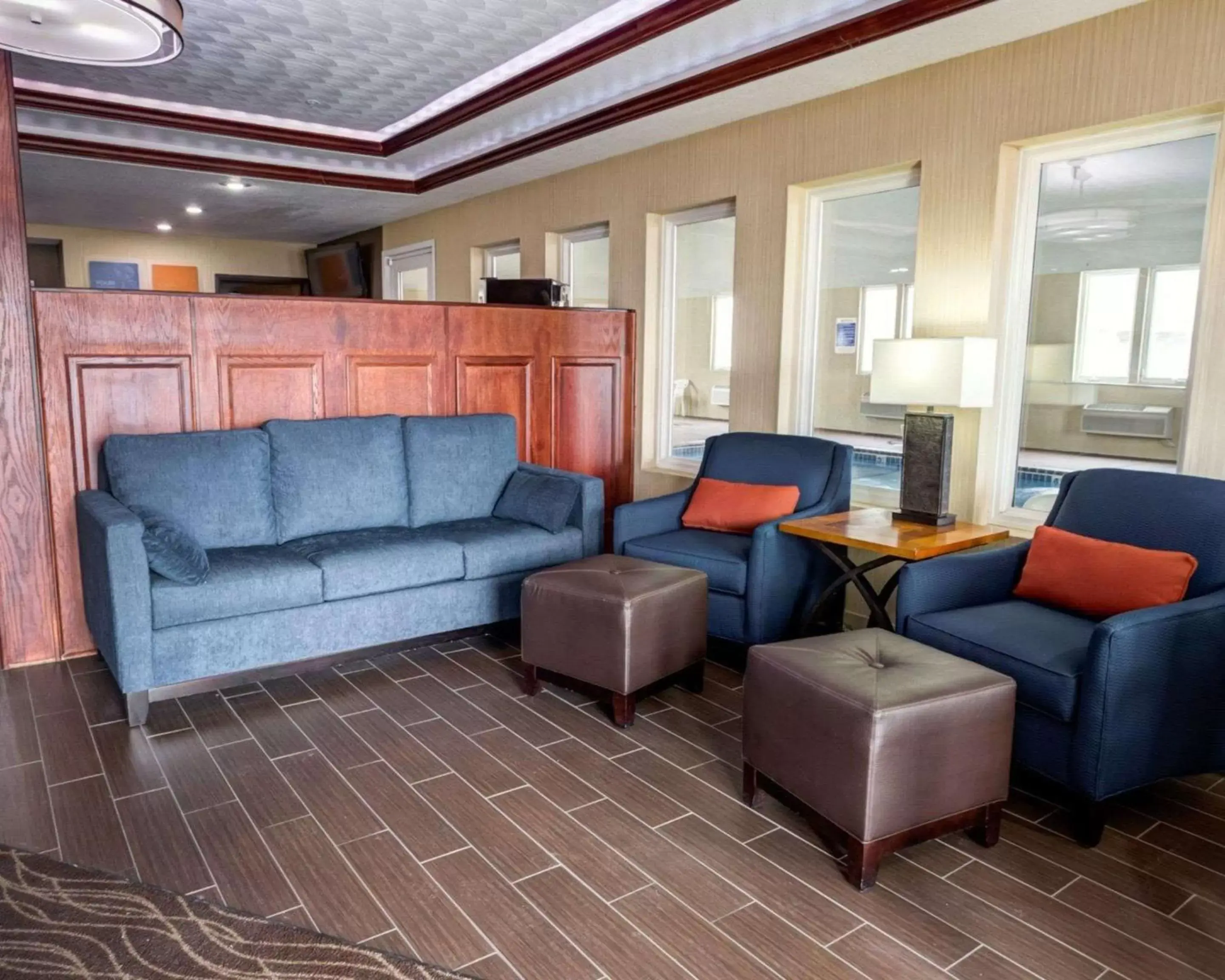 Lobby or reception, Seating Area in Comfort Inn Kearney - Liberty