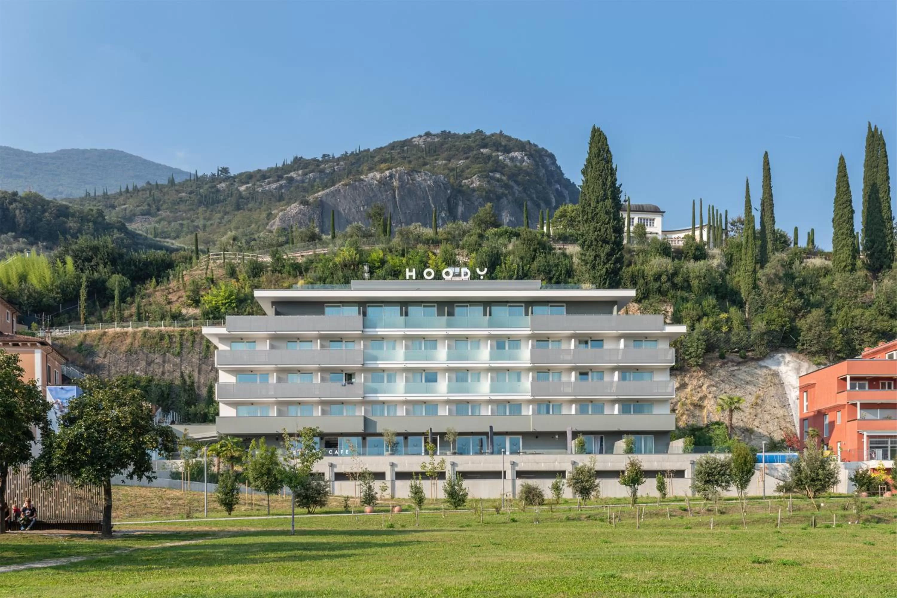 Property building in HOODY ACTIVE & HAPPINESS HOTEL