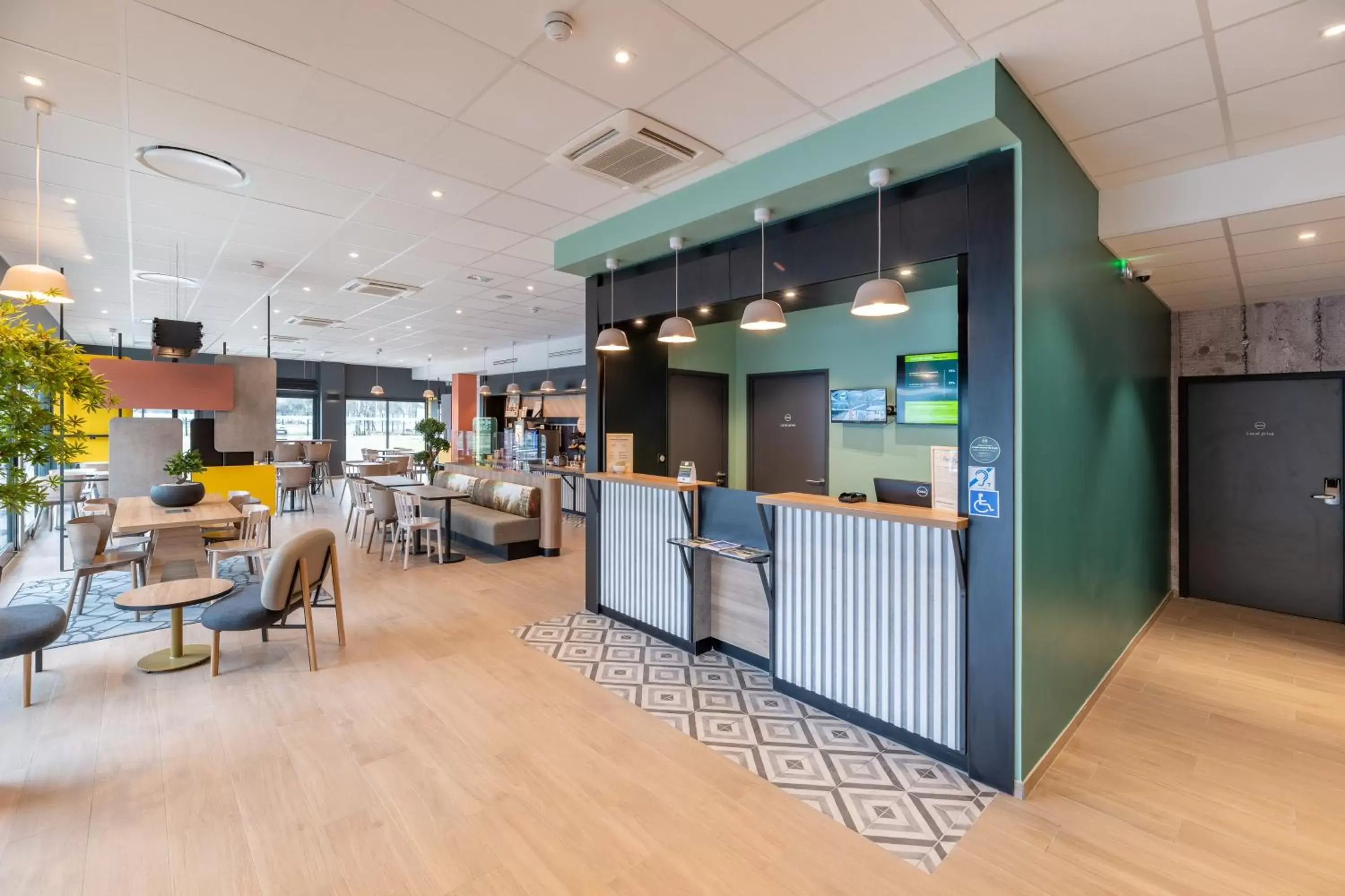 Lobby or reception in B&B HOTEL Bourg-en-Bresse Viriat Lobby or reception in B&B HOTEL Bourg-en-Bresse Viriat