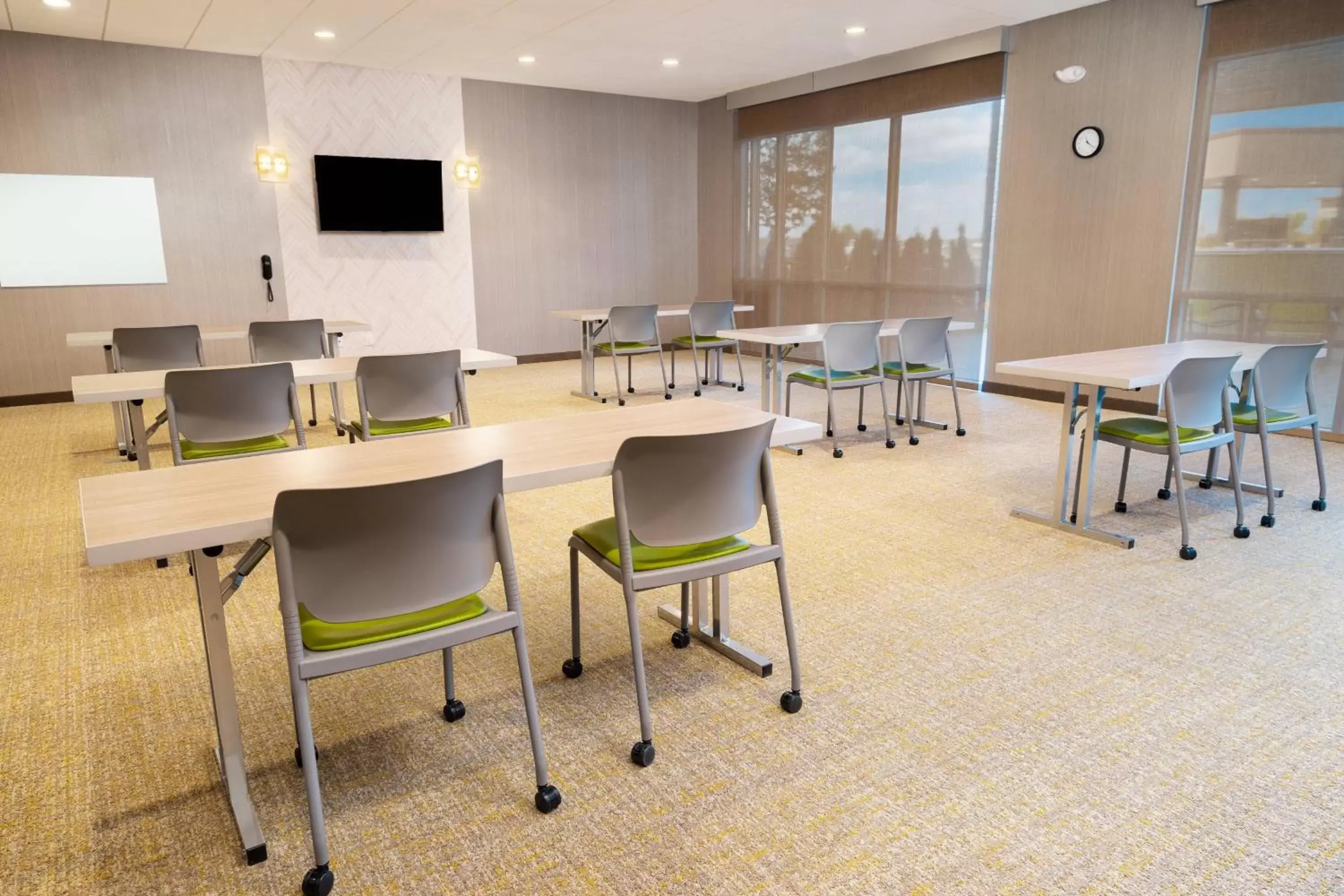 Meeting/conference room in SpringHill Suites Spokane Airport