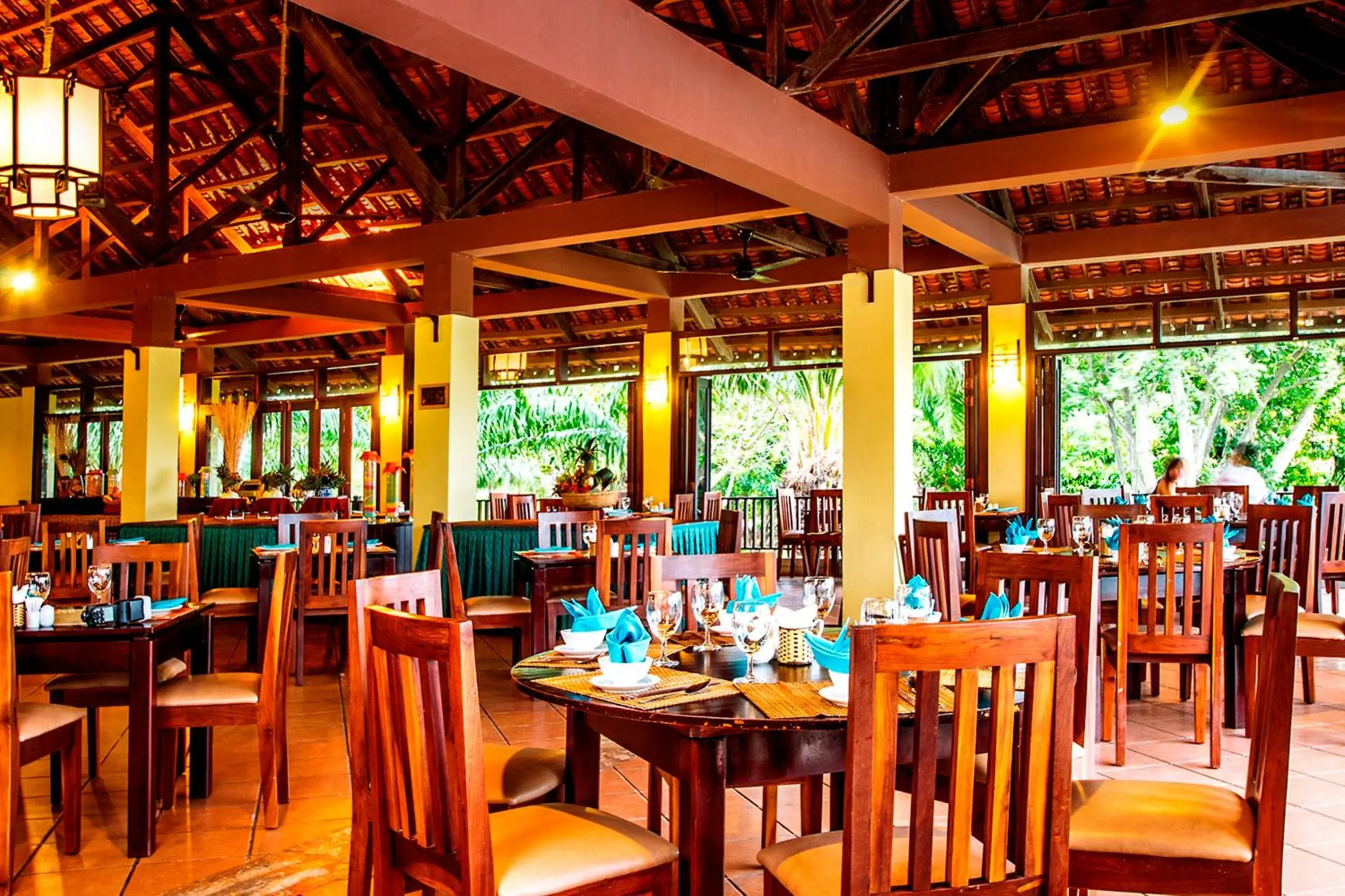 Restaurant/Places to Eat in Romana Resort & Spa