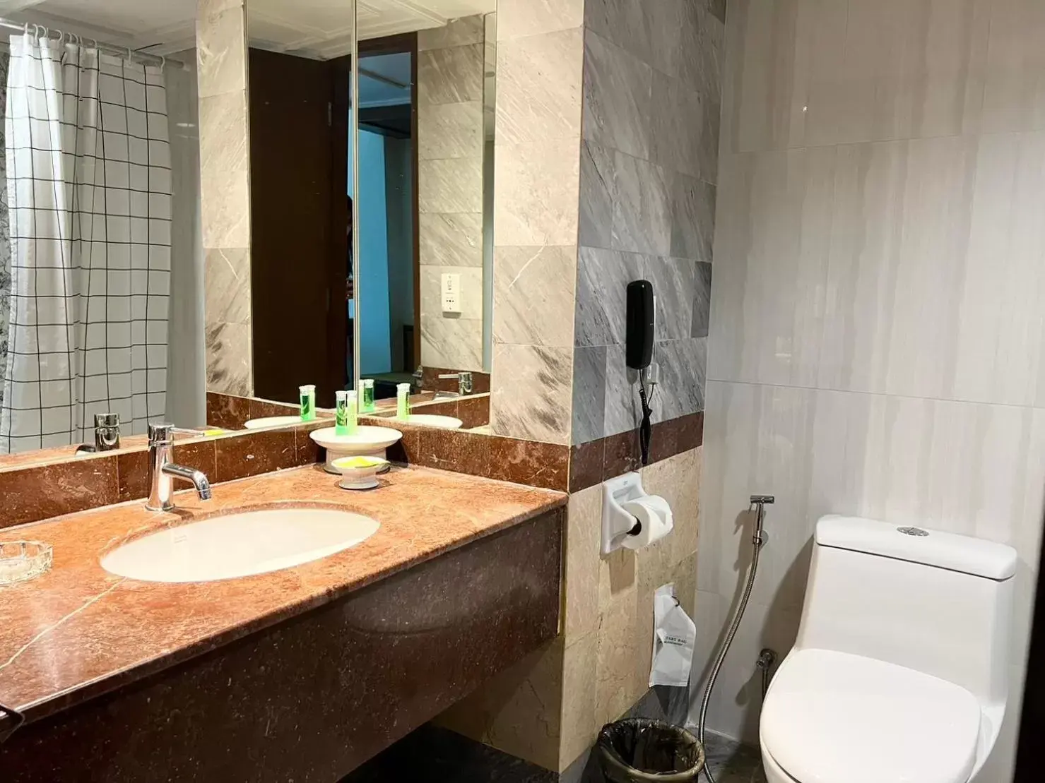 Bathroom in Krungsri River Hotel