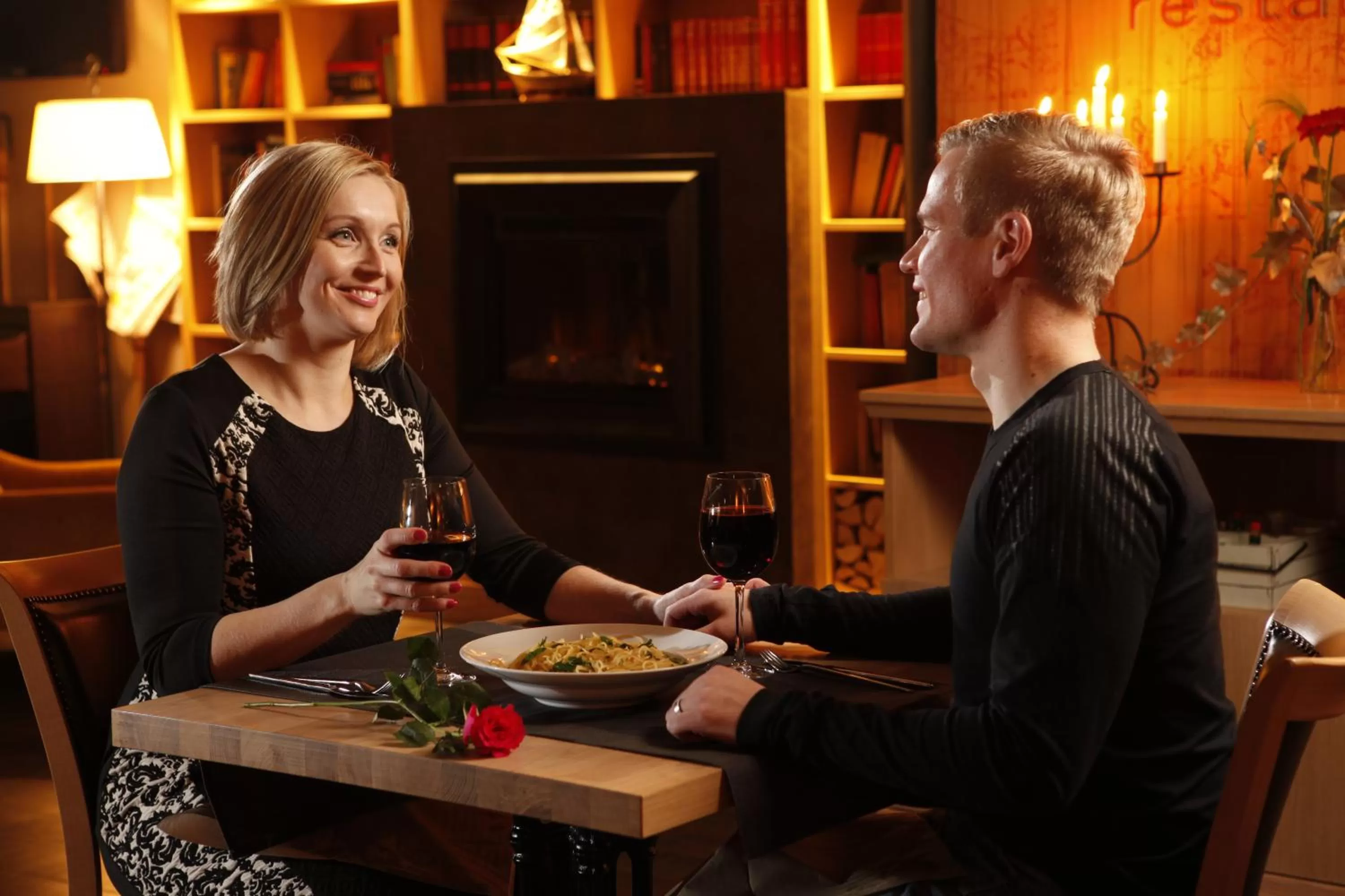 Restaurant/places to eat in Santa's Resort & Spa Hotel Sani