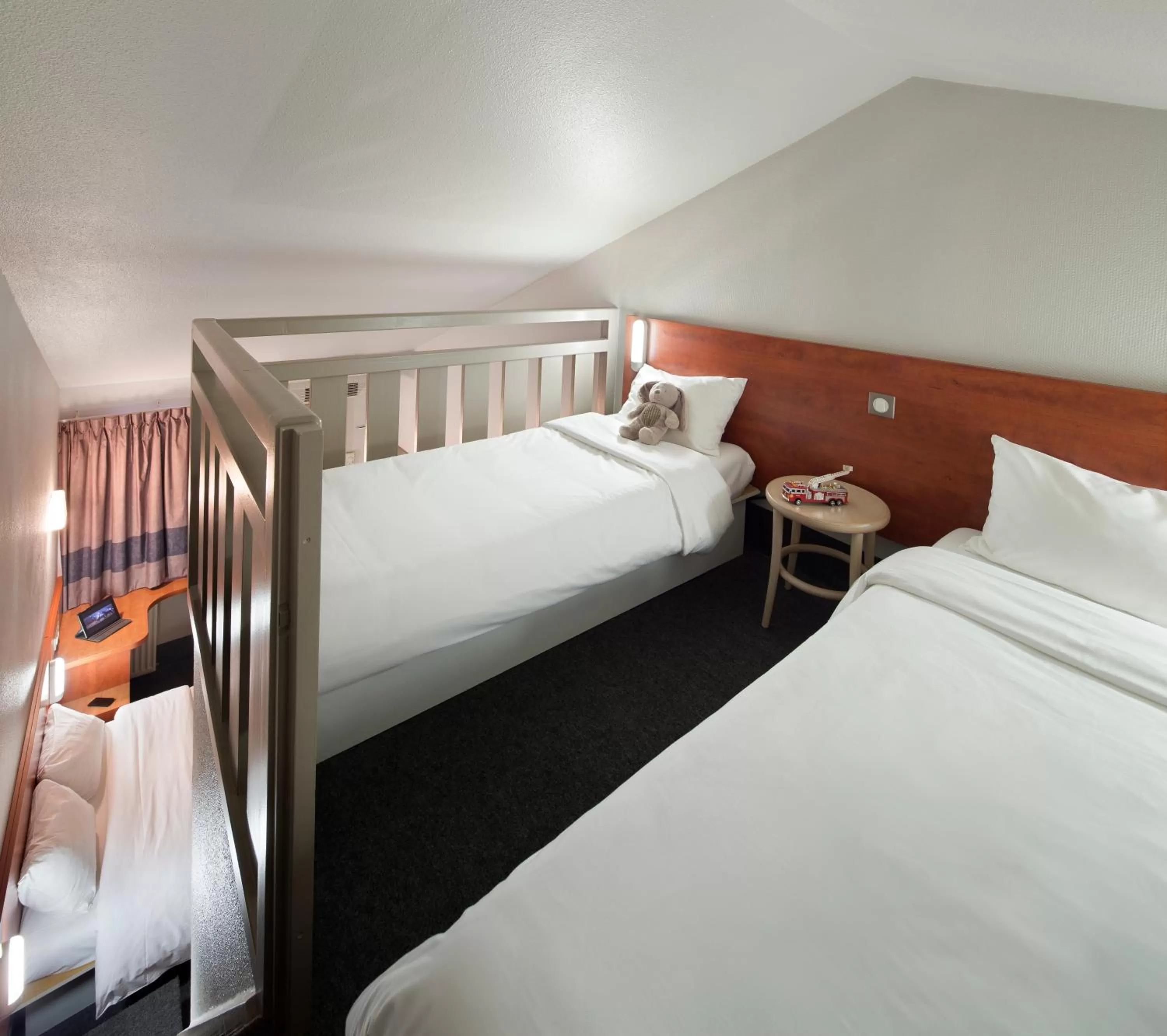 Photo of the whole room, Bed in B&B HOTEL Angers 1 Beaucouzé