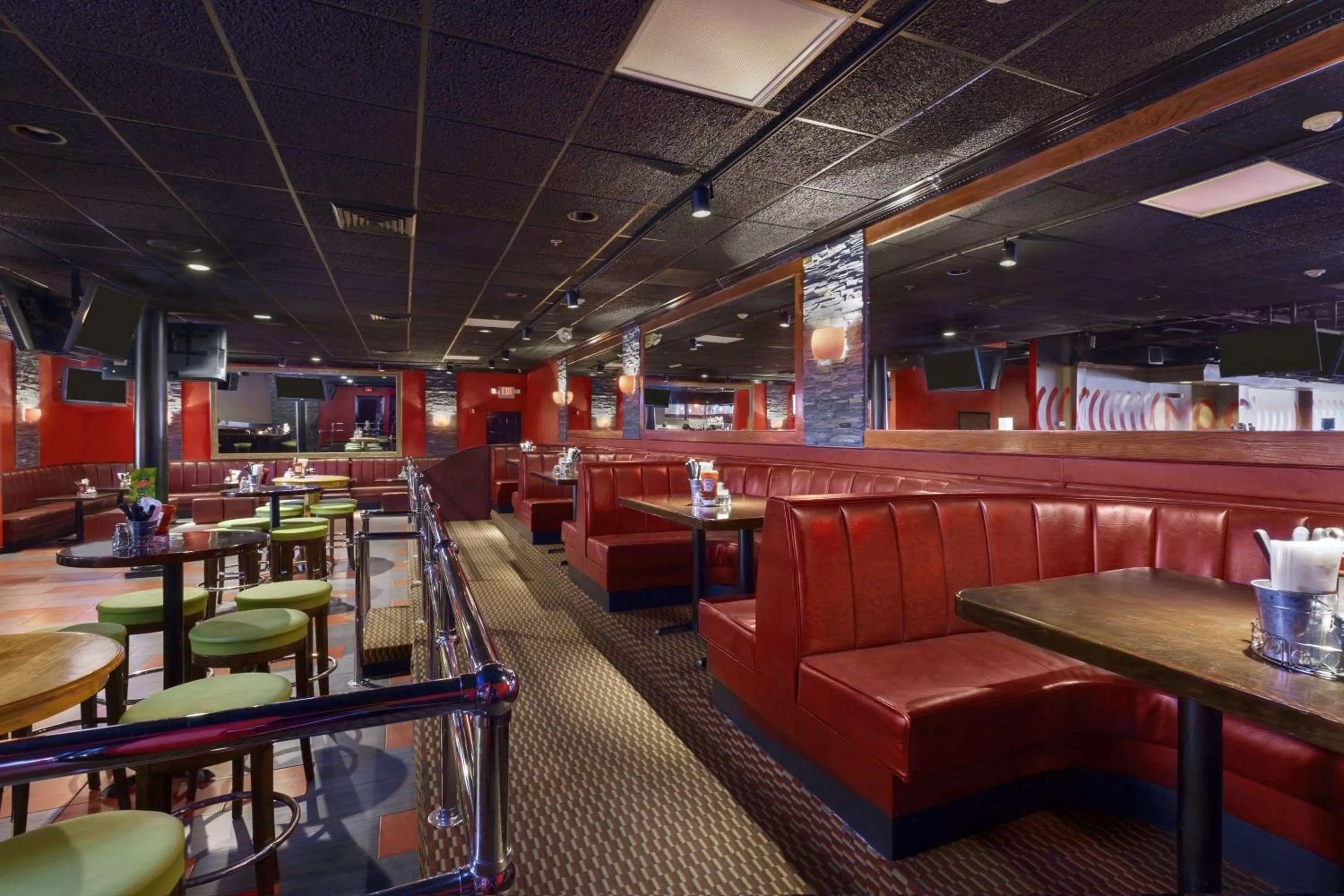 Restaurant/places to eat in Ramada by Wyndham Rochelle Park Near Paramus