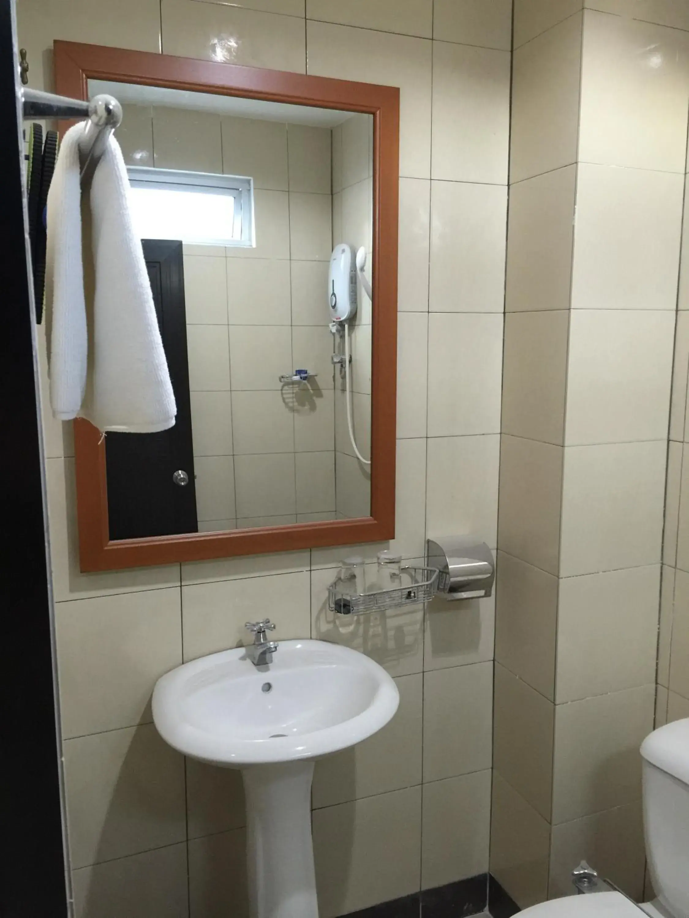 Bathroom in Permai Hotel