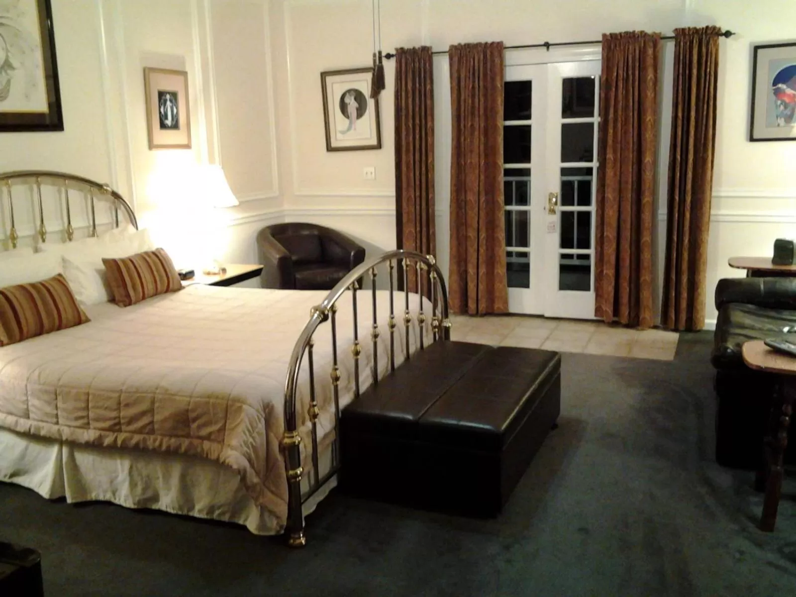 Bed, Room Photo in The Inn at Benicia Bay