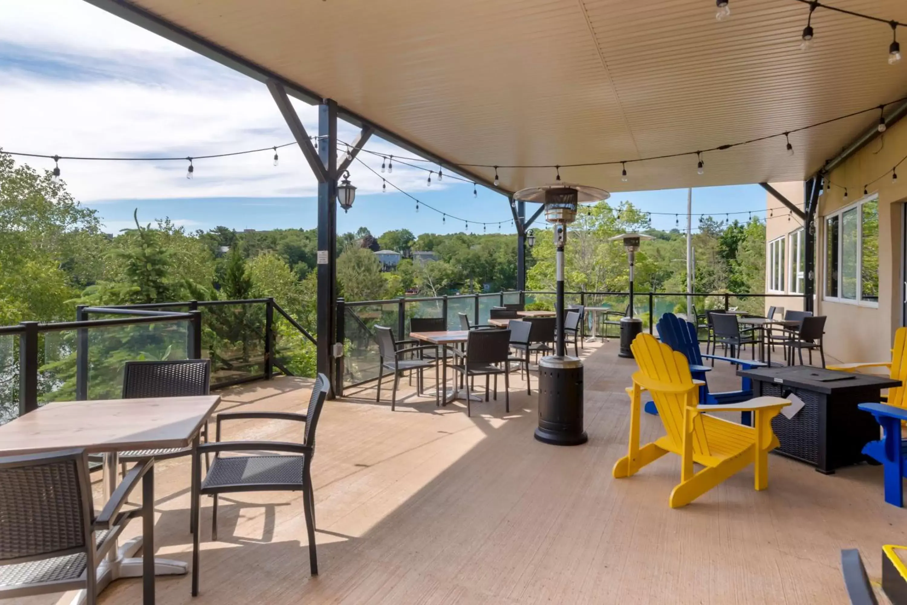 Restaurant/places to eat in Best Western Plus Chocolate Lake Hotel - Halifax Restaurant/places to eat in Best Western Plus Chocolate Lake Hotel - Halifax