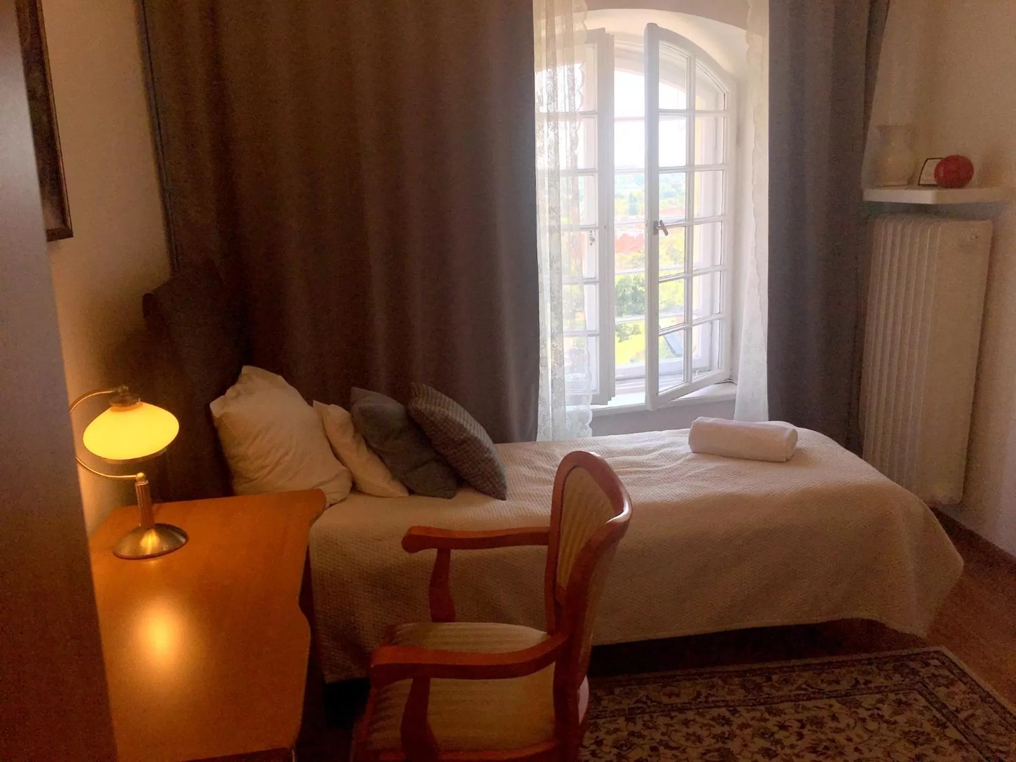 Bed in Pokoje Gościnne Dom Literatury