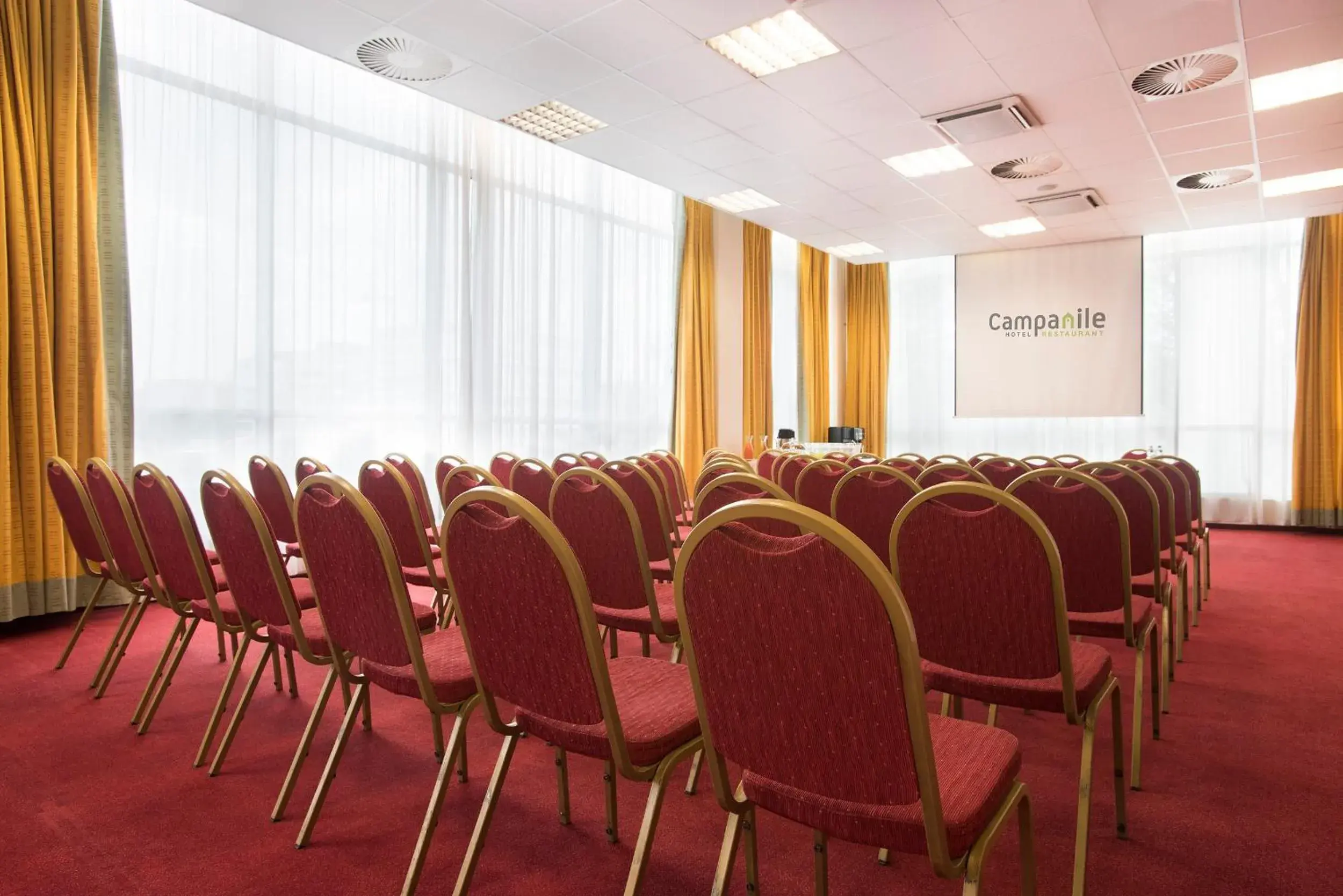 Business facilities in Campanile Hotel Wroclaw