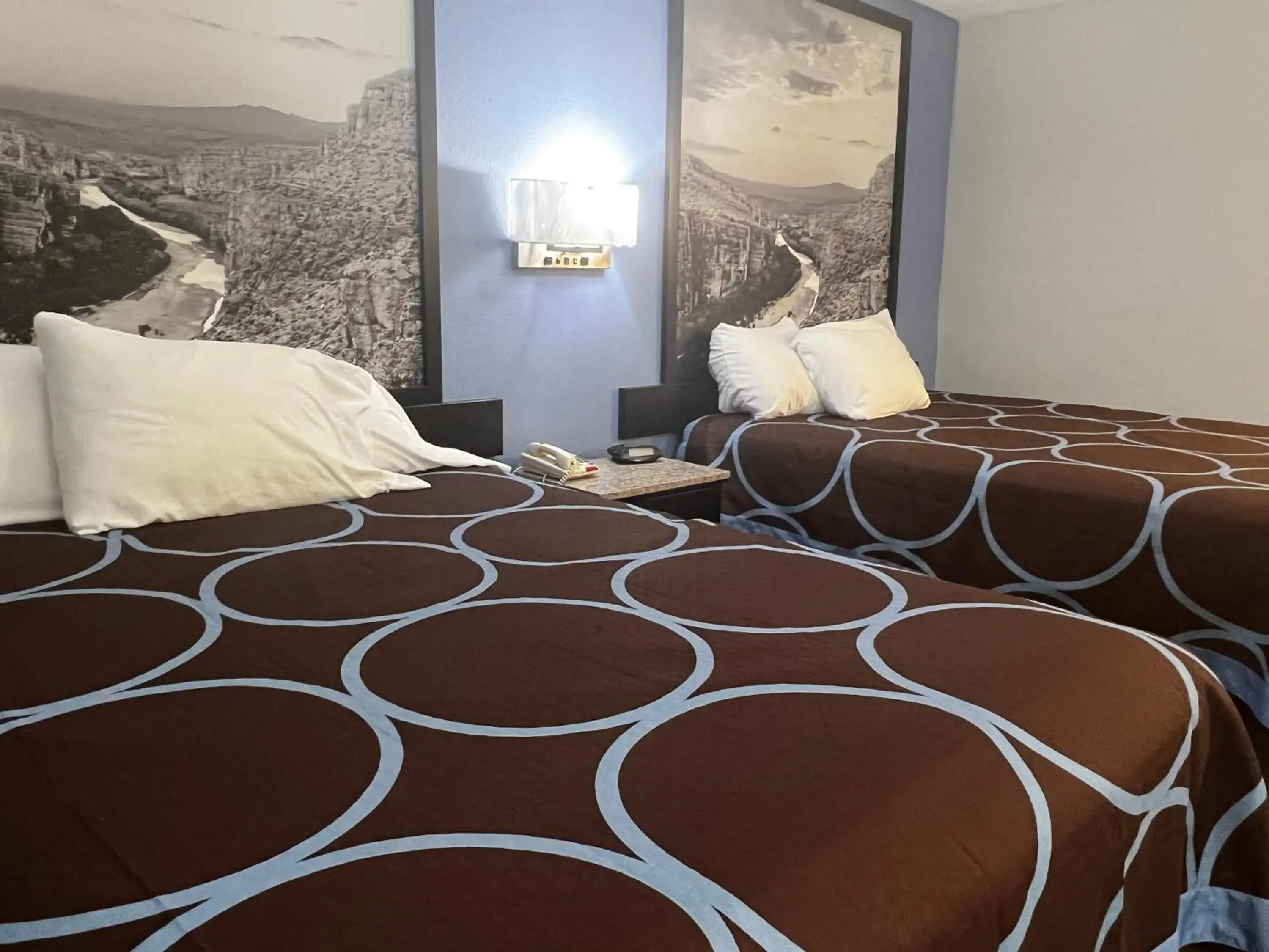 Bed in Super 8 by Wyndham Cleveland TX Bed in Super 8 by Wyndham Cleveland TX